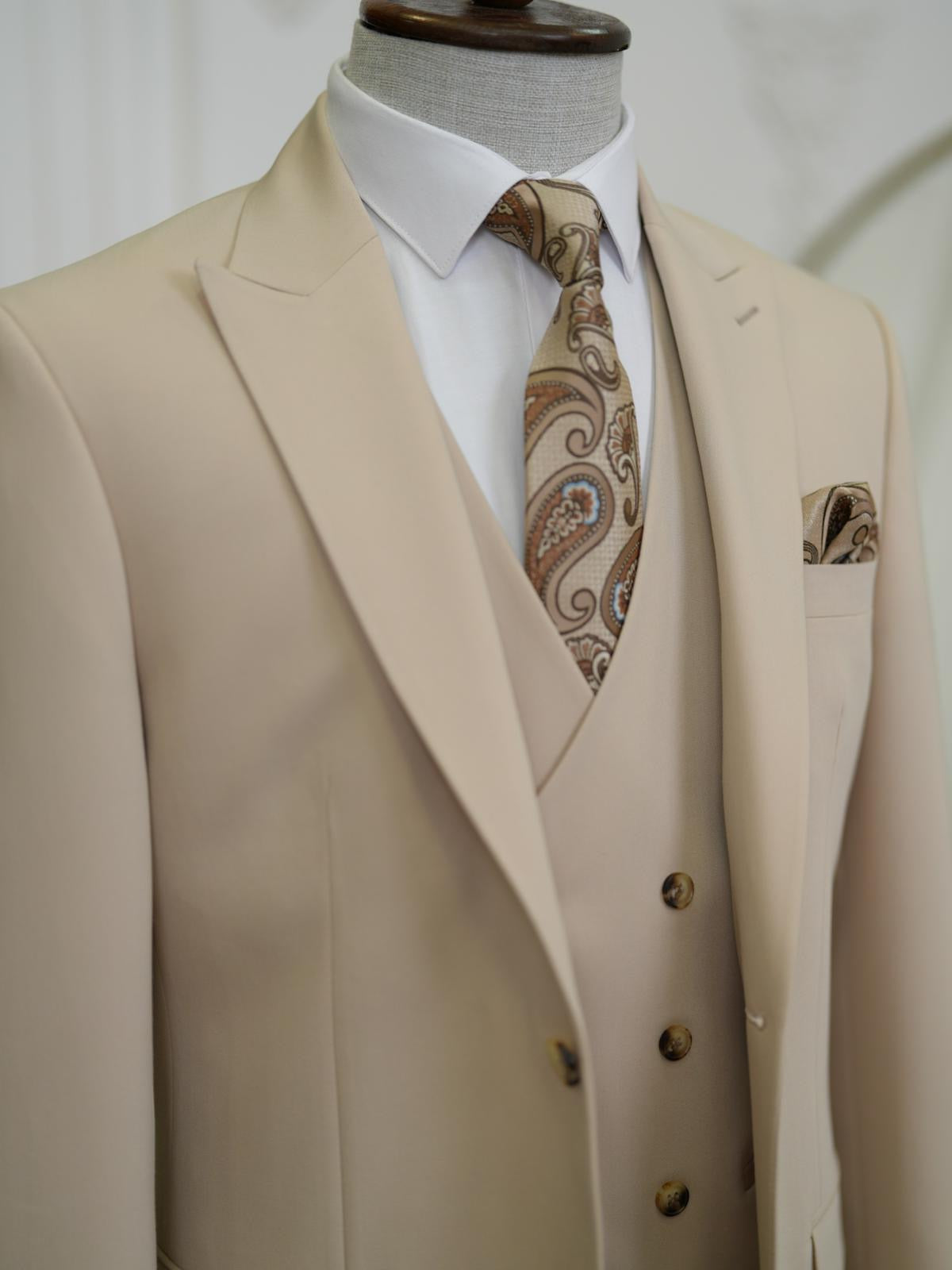 Brabion Aston Cream Slim Fit 3 Piece Suit