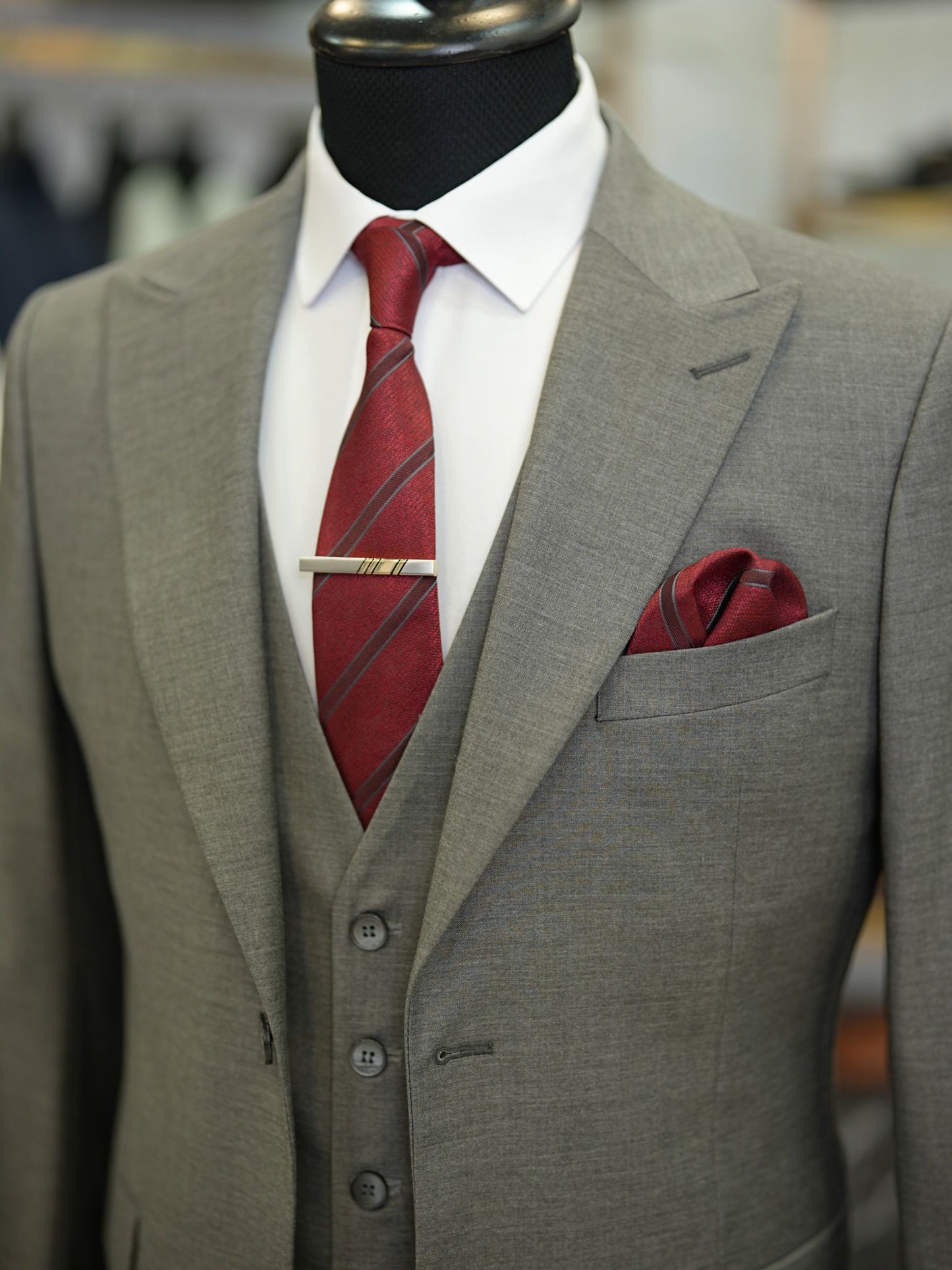 Brabion Maison Gray Slim Fit Suit - Three-Piece Elegance for Every Occasion