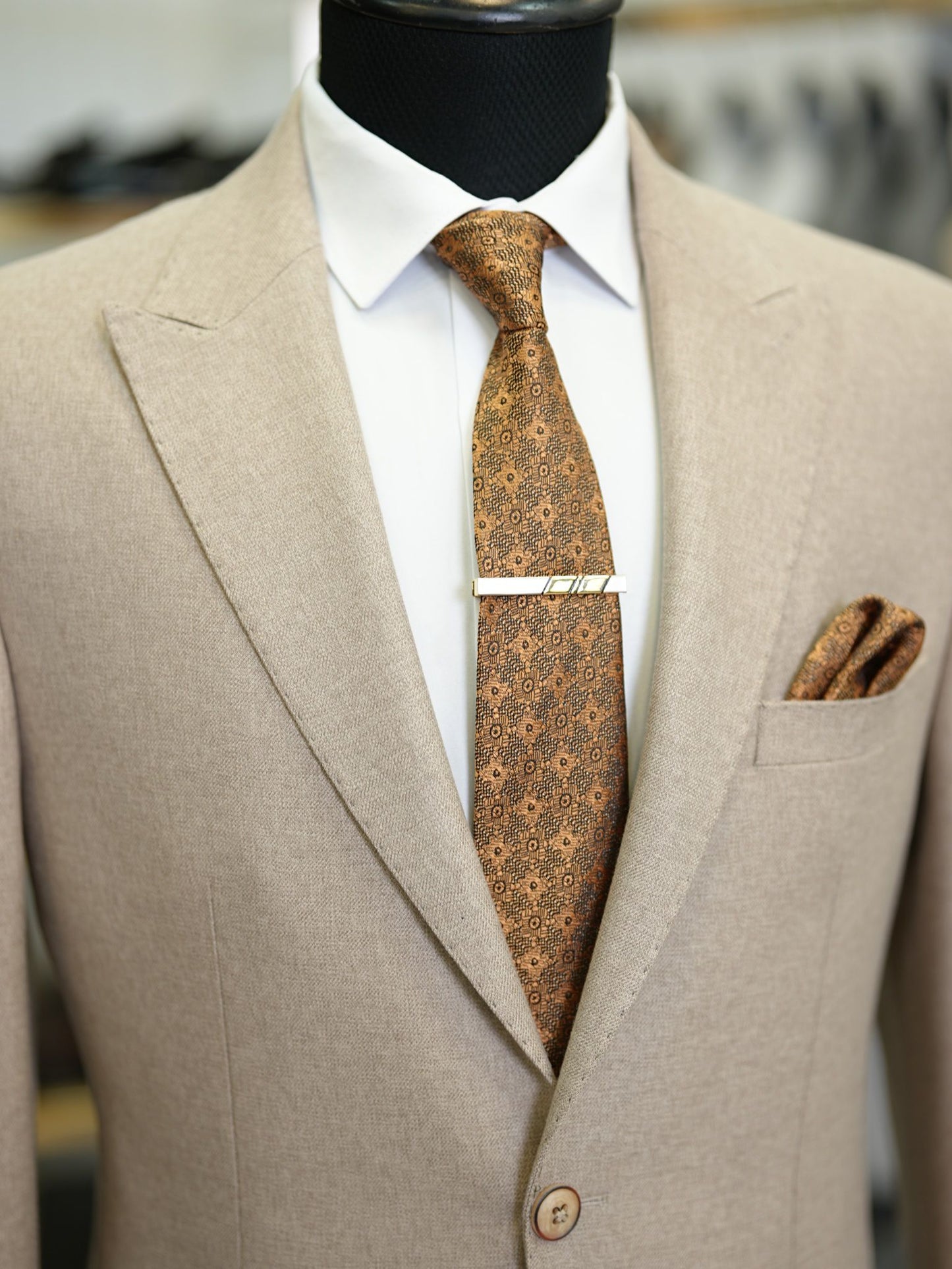Brabion Vicenza Beige Slim Fit 2 Piece Suit - The Perfect Choice for Any Occasion