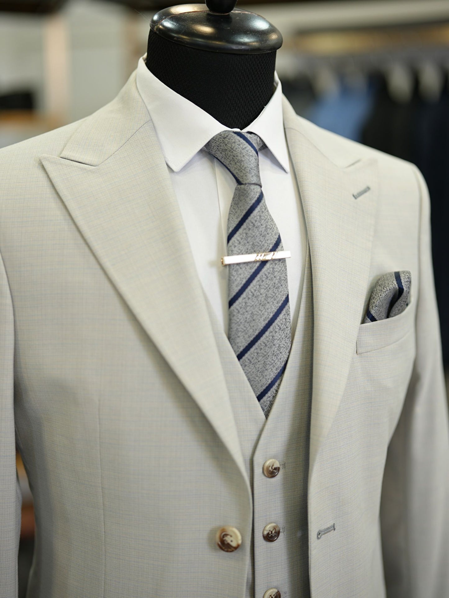 Brabion Maison Light Gray Slim Fit Check Suit for Every Occasion