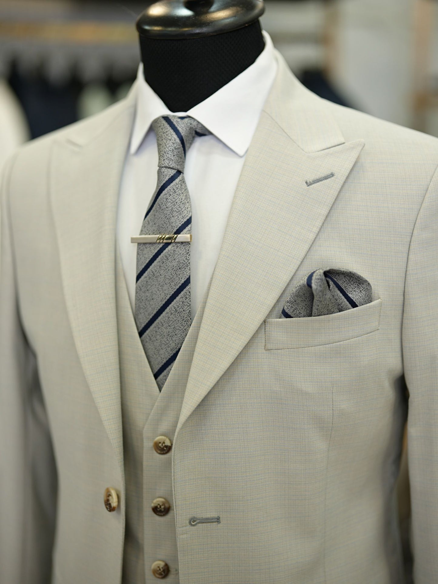 Brabion Maison Light Gray Slim Fit Check Suit for Every Occasion