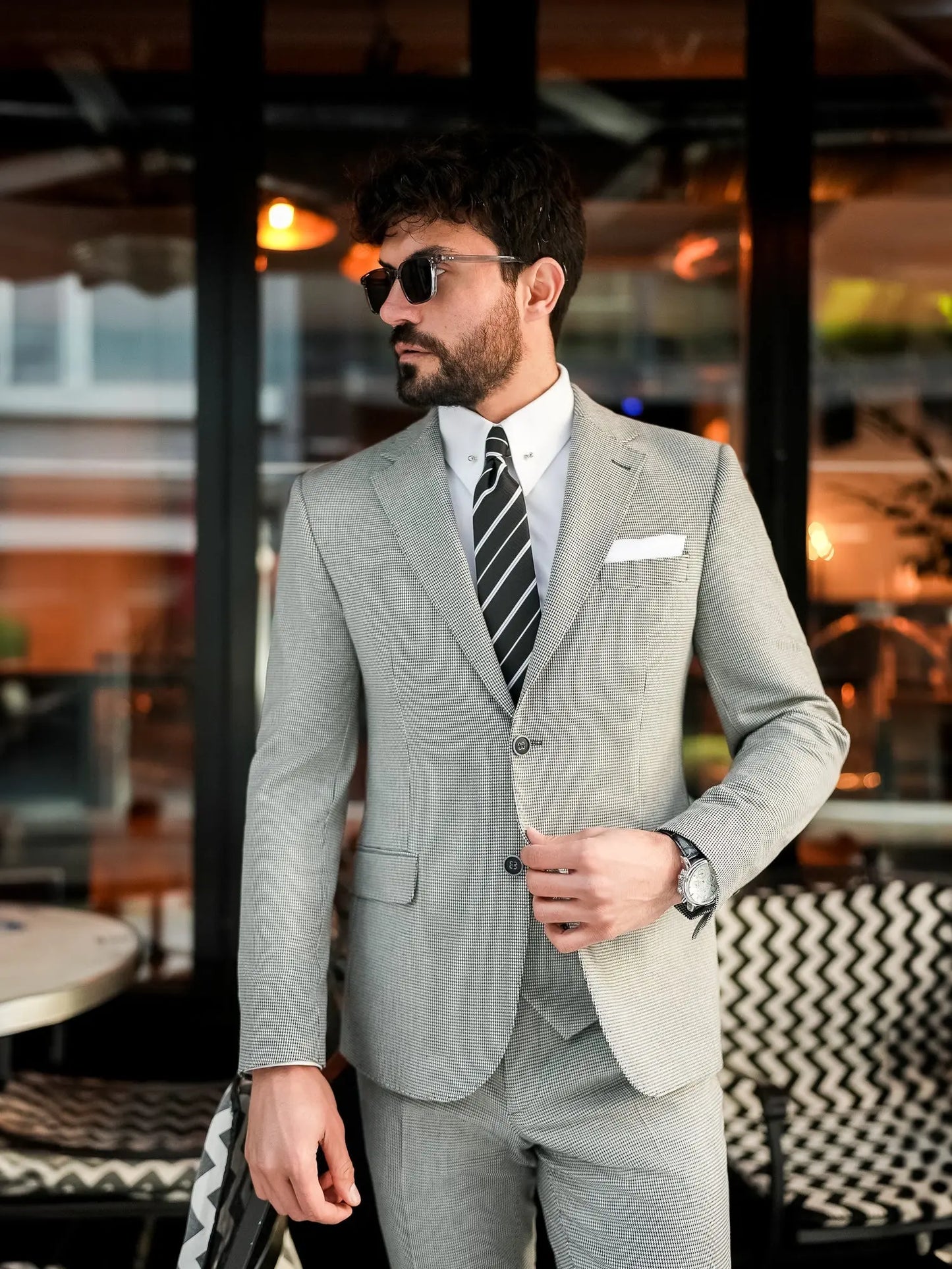 White Houndstooth Slim-Fit Suit 3-Piece VIOSSI