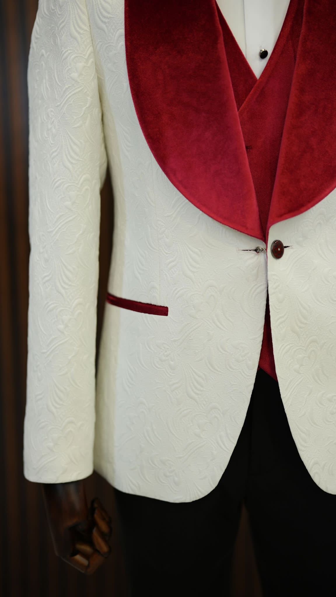 Fiore White Red Slim Fit Velvet Shawl Lapel Tuxedo