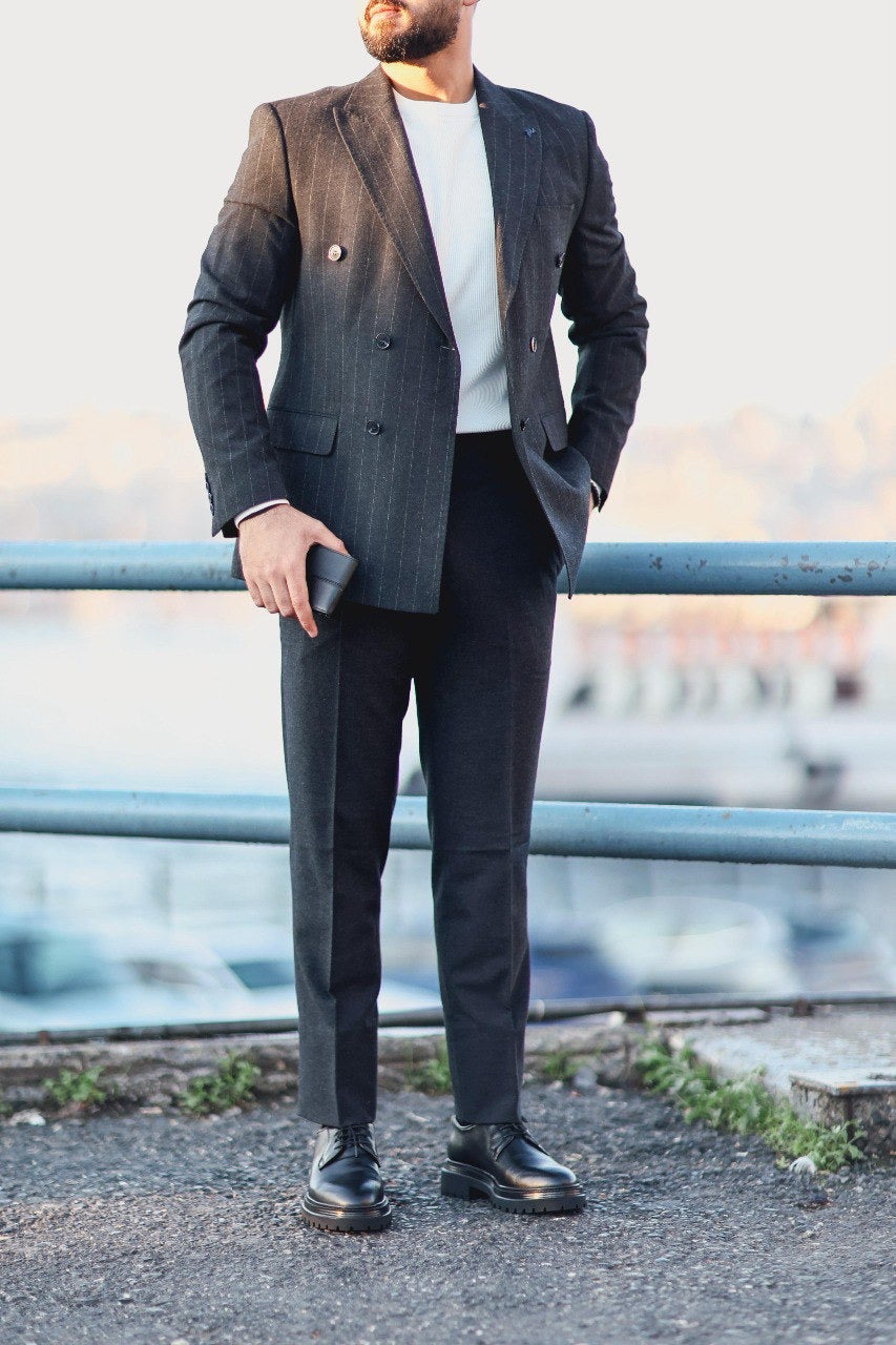 Men’s Navy Blue Pinstripe Double-Breasted Suit brabion