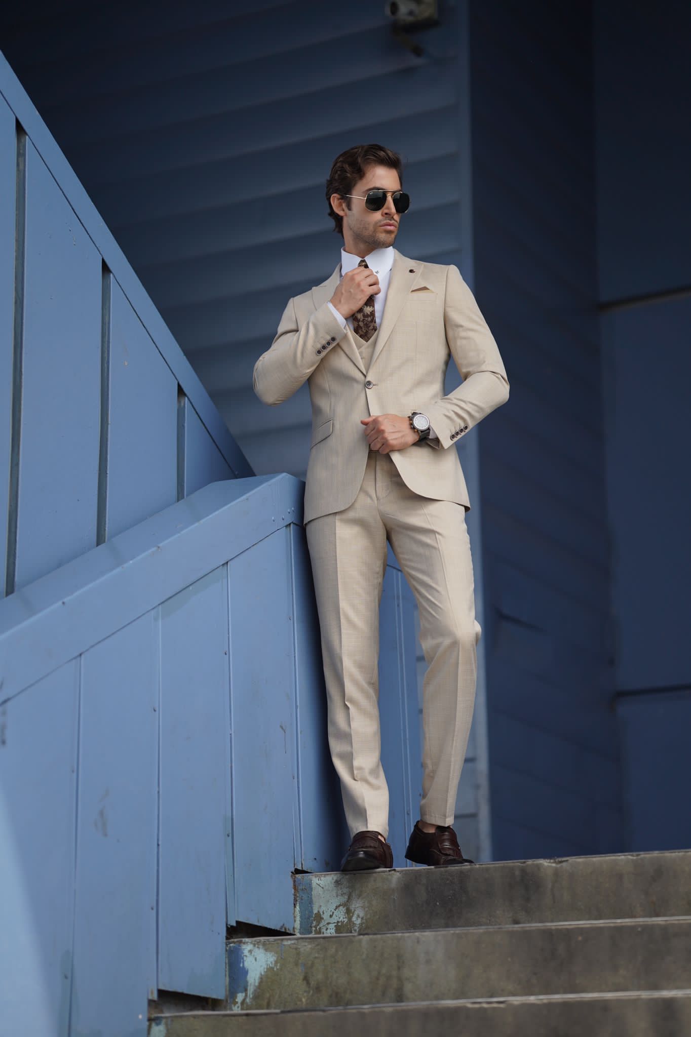 Daniel Slim Fit Cream Wool Suit - Three-Piece Elegance