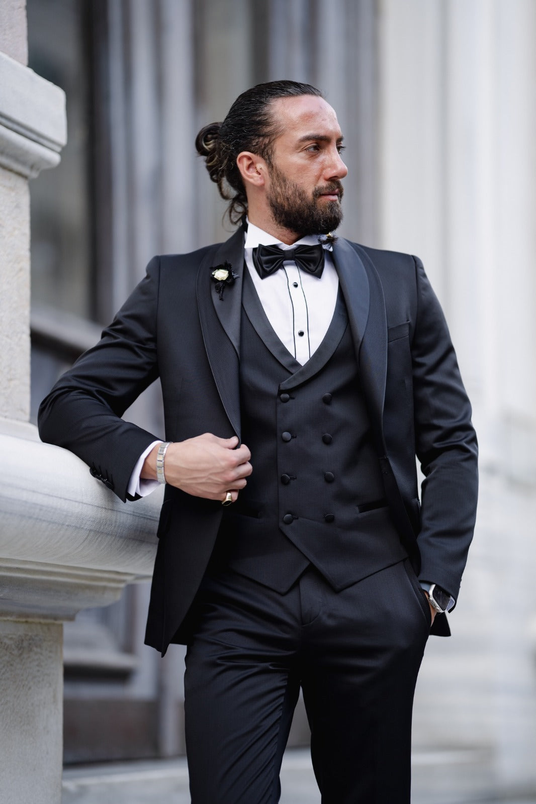 Daniel Black Slim Fit Shawl Lapel Tuxedo