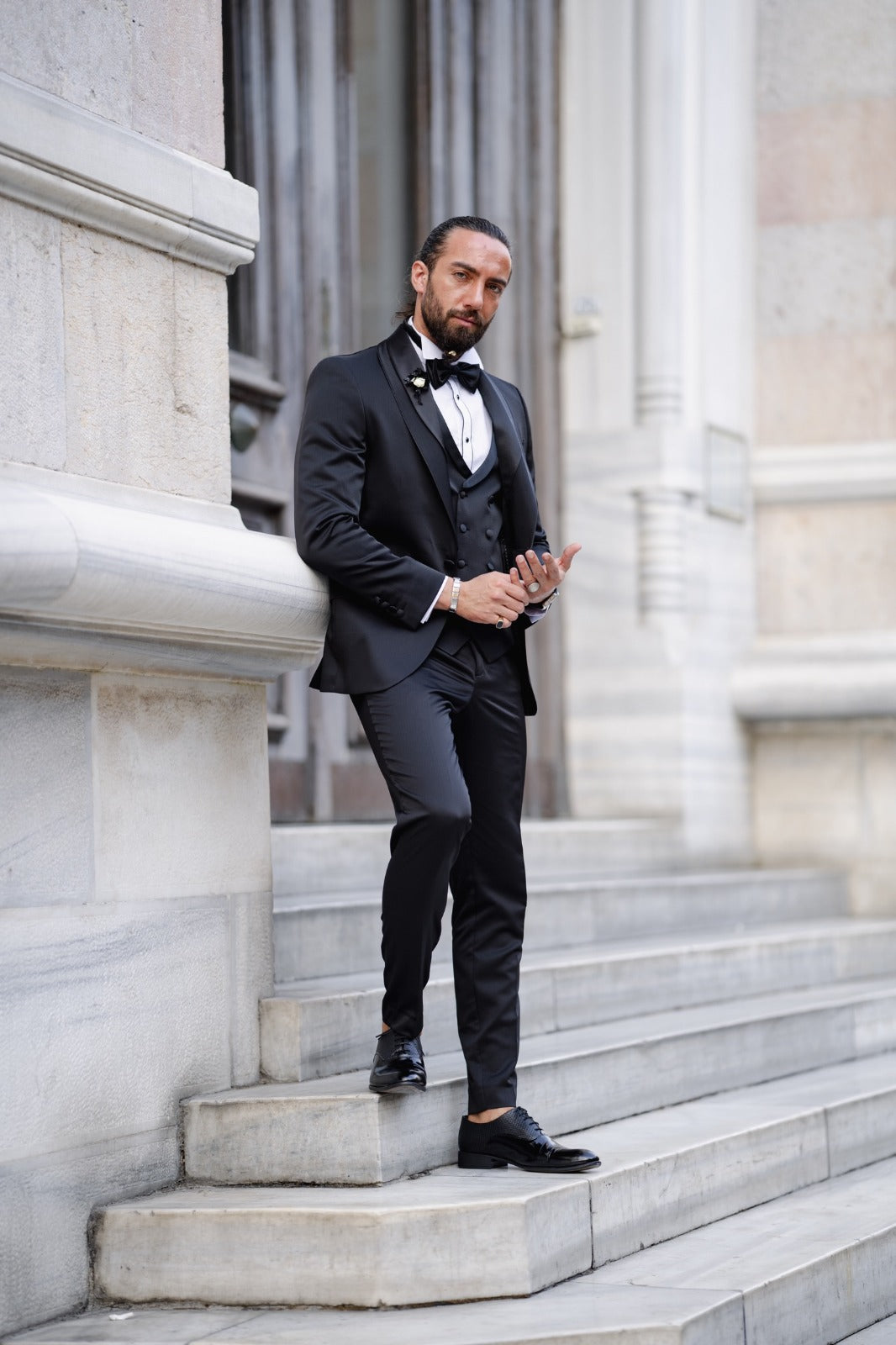 Daniel Black Slim Fit Shawl Lapel Tuxedo