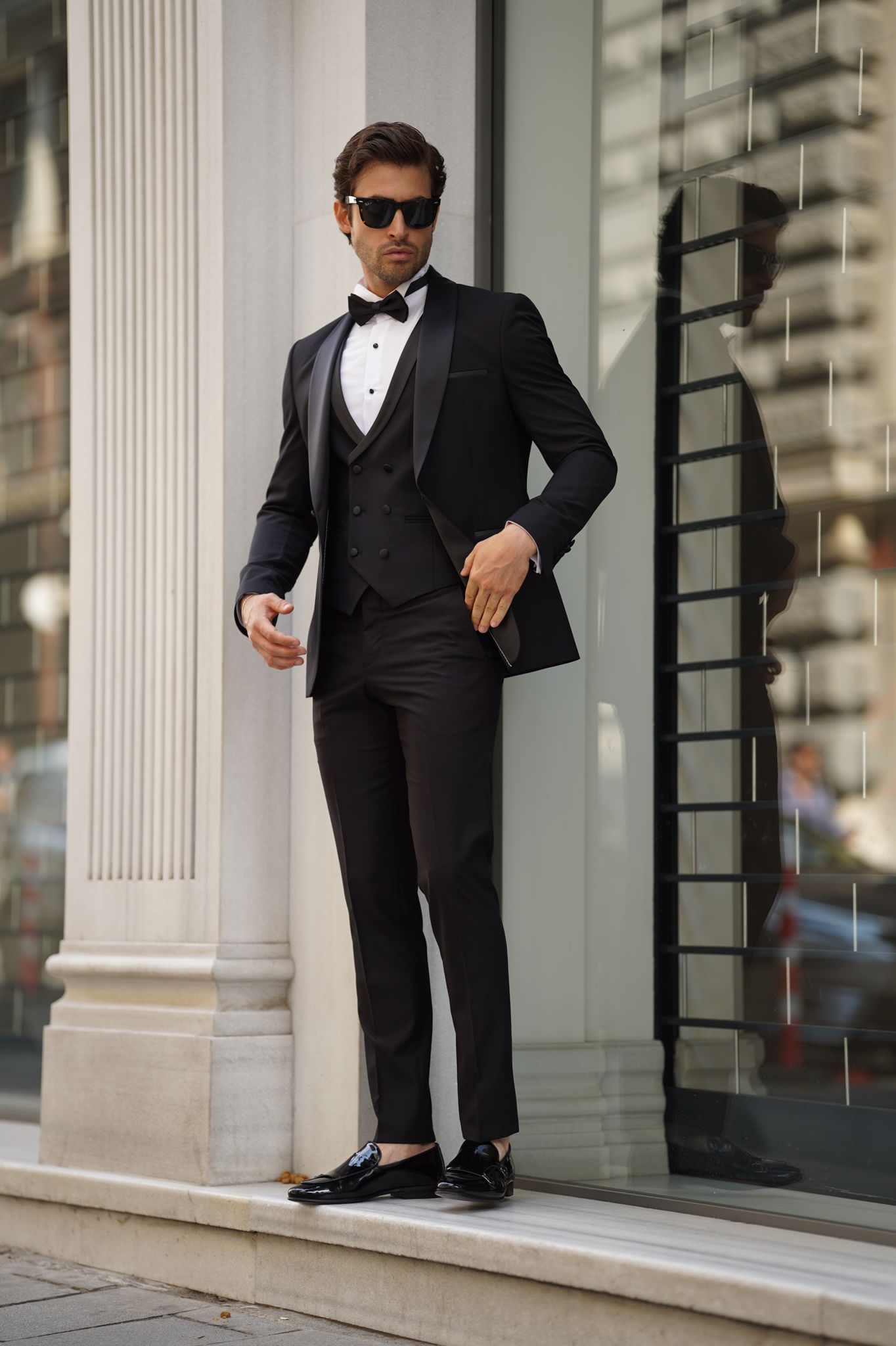 Daniel Slim-fit Shawl Collar Black Tuxedo