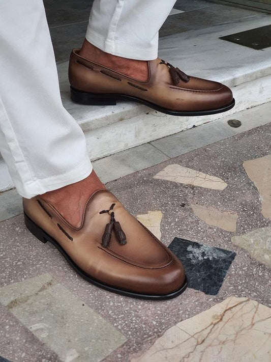 Forenzax Worth Beige Tassel Loafers - Elegant Leather Footwear