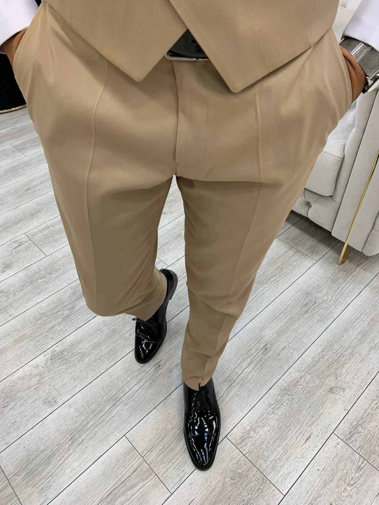 Lazio Golden Slim Fit Peak Lapel Tuxedo for Distinct Elegance