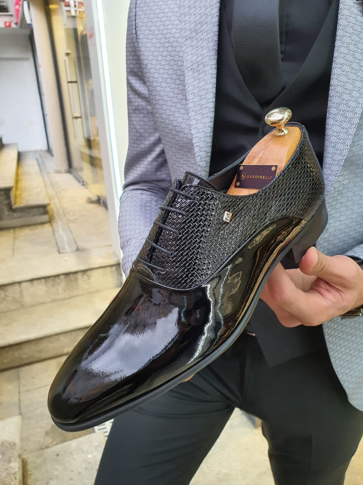 VillaNova Black Laced Oxford