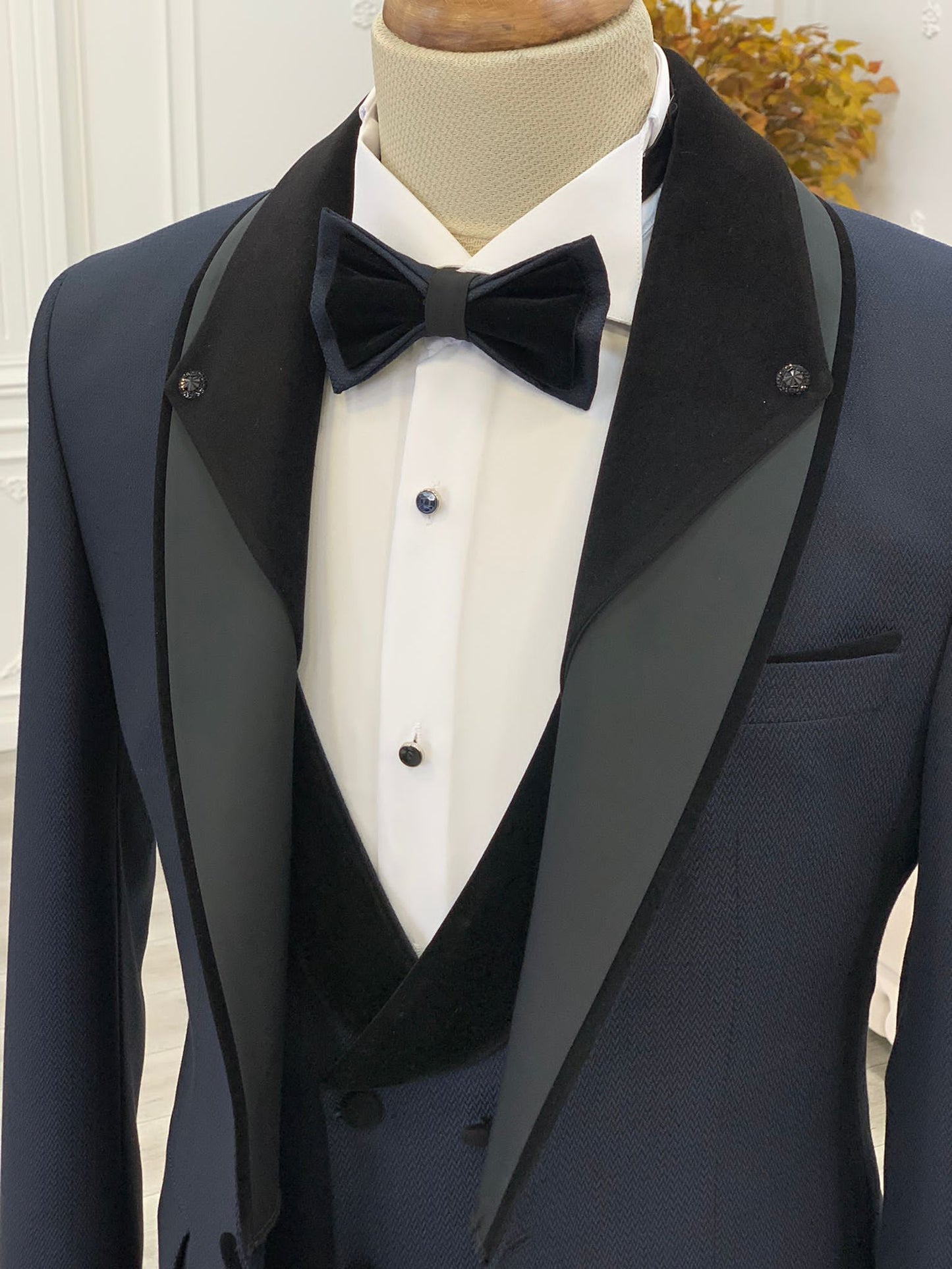 Caesar Navy Blue Slim Fit Velvet Shawl Lapel Tuxedo