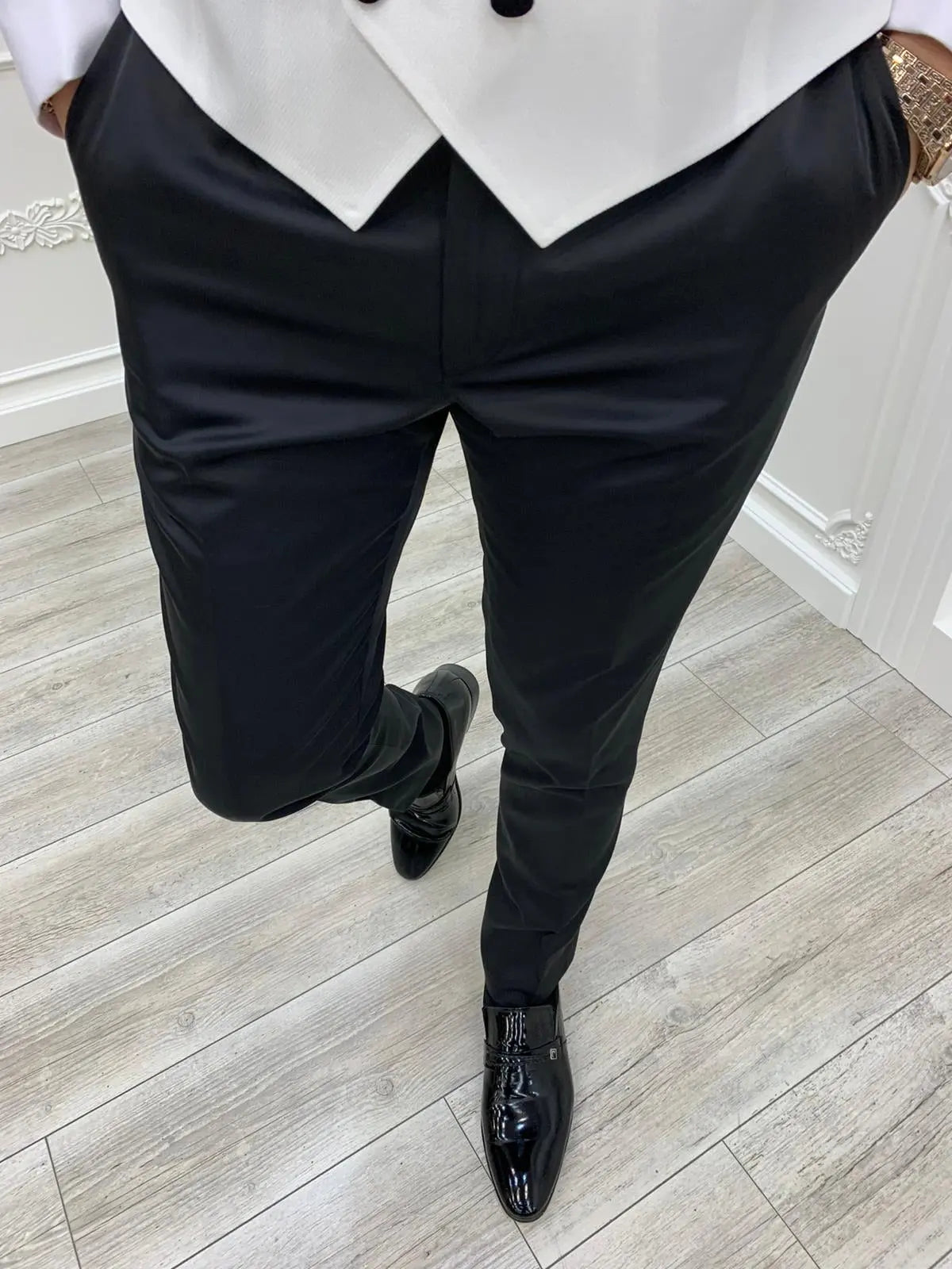Austin White Slim Fit Shawl Lapel Tuxedo - Elevate Your Formal Look - BRABION