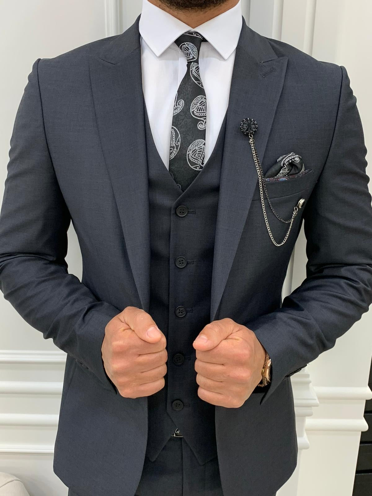 Lance Gray Slim Fit Suit - The Perfect Blend of Style and Comfort