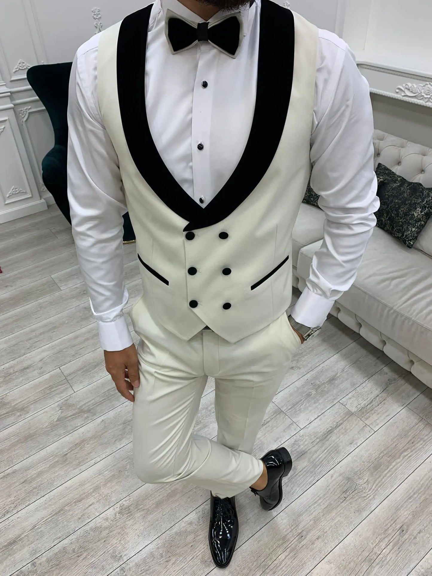 Ventura White Slim Fit Shawl Lapel Tuxedo - BRABION