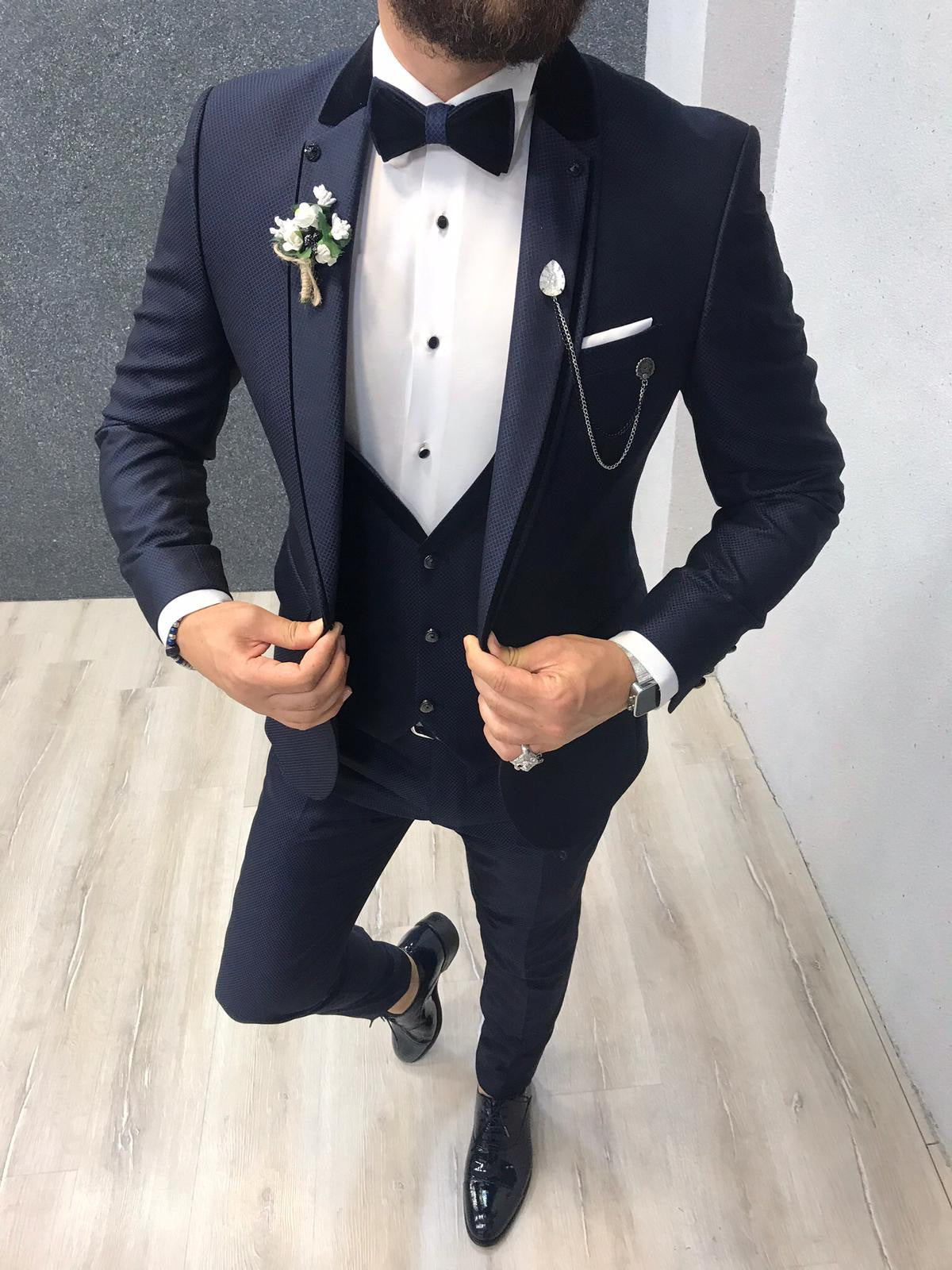Slim Fit Tuxedo Elegant Navy Blue Slim-Fit Tuxedo For Formal