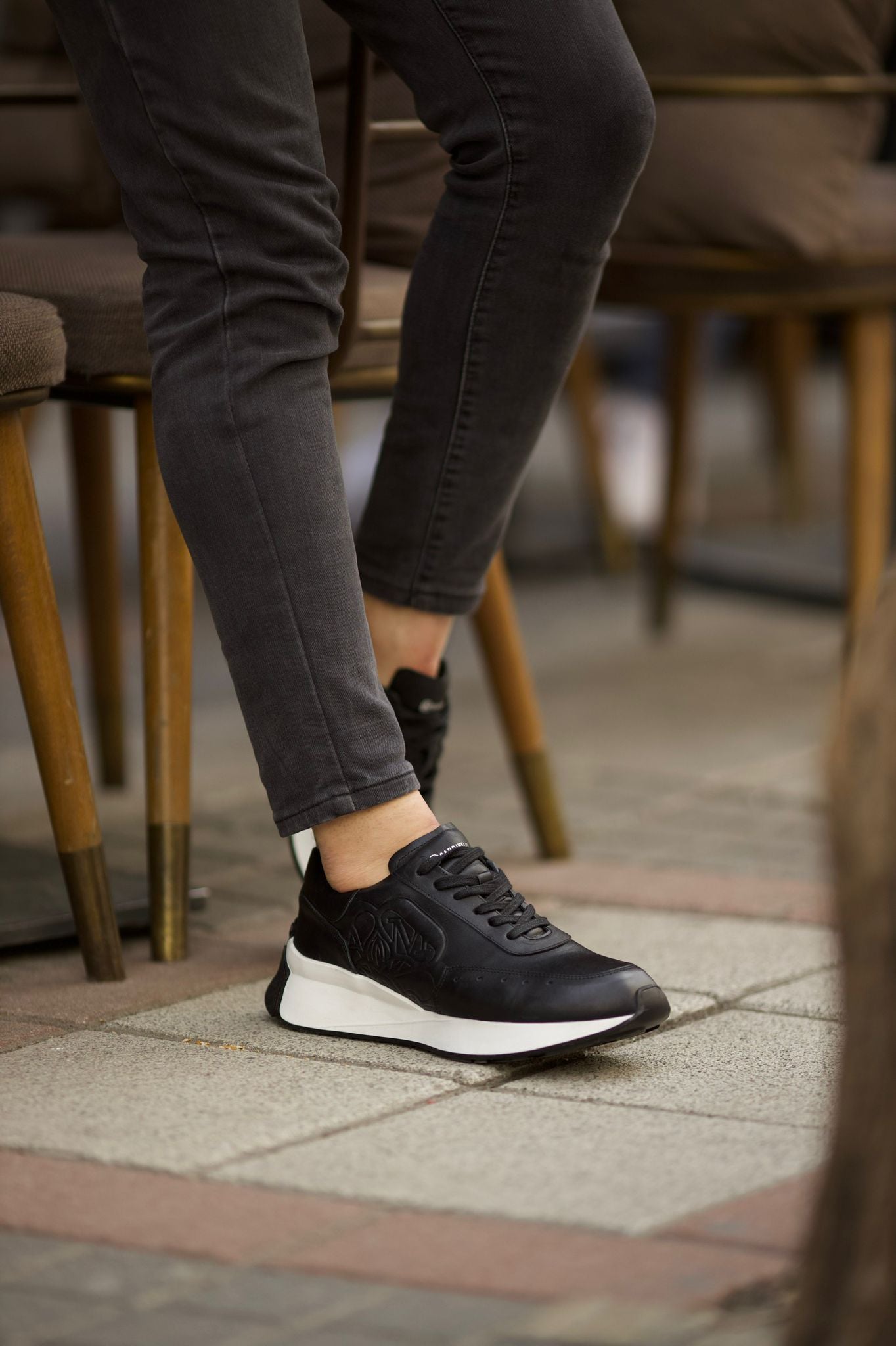 Romeo Eva Sole Black Sneakers