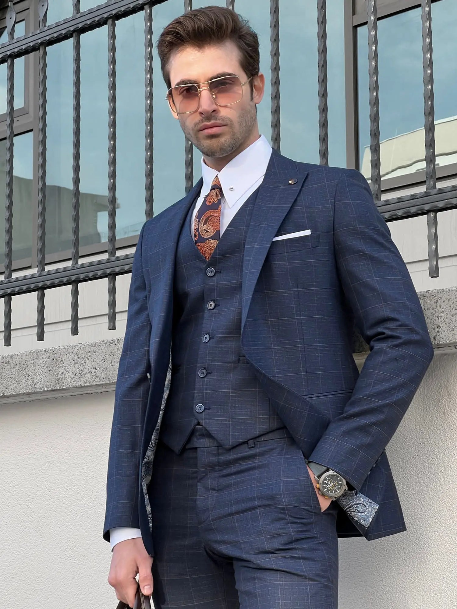 Suits BRABION