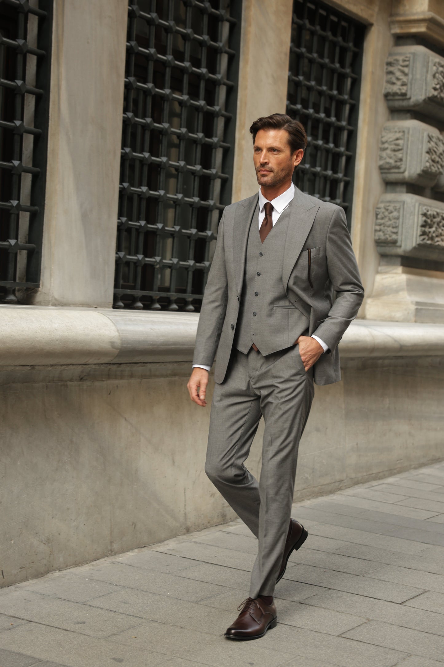 Grey Slim-Fit Suit 3-Piece VIOSSI - CB