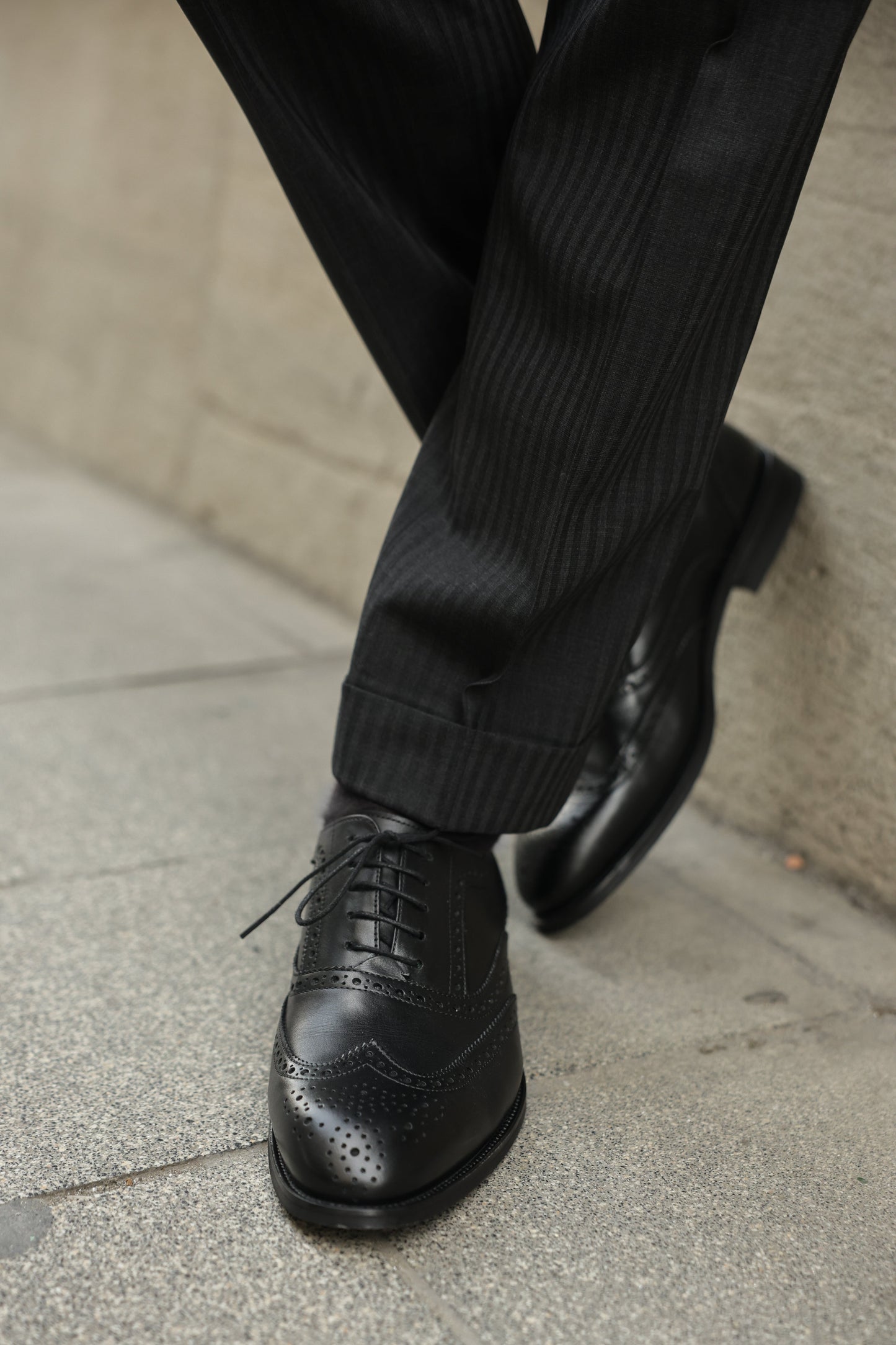 Black Striped Slim-Fit Suit 2-Piece VIOSSI - CB