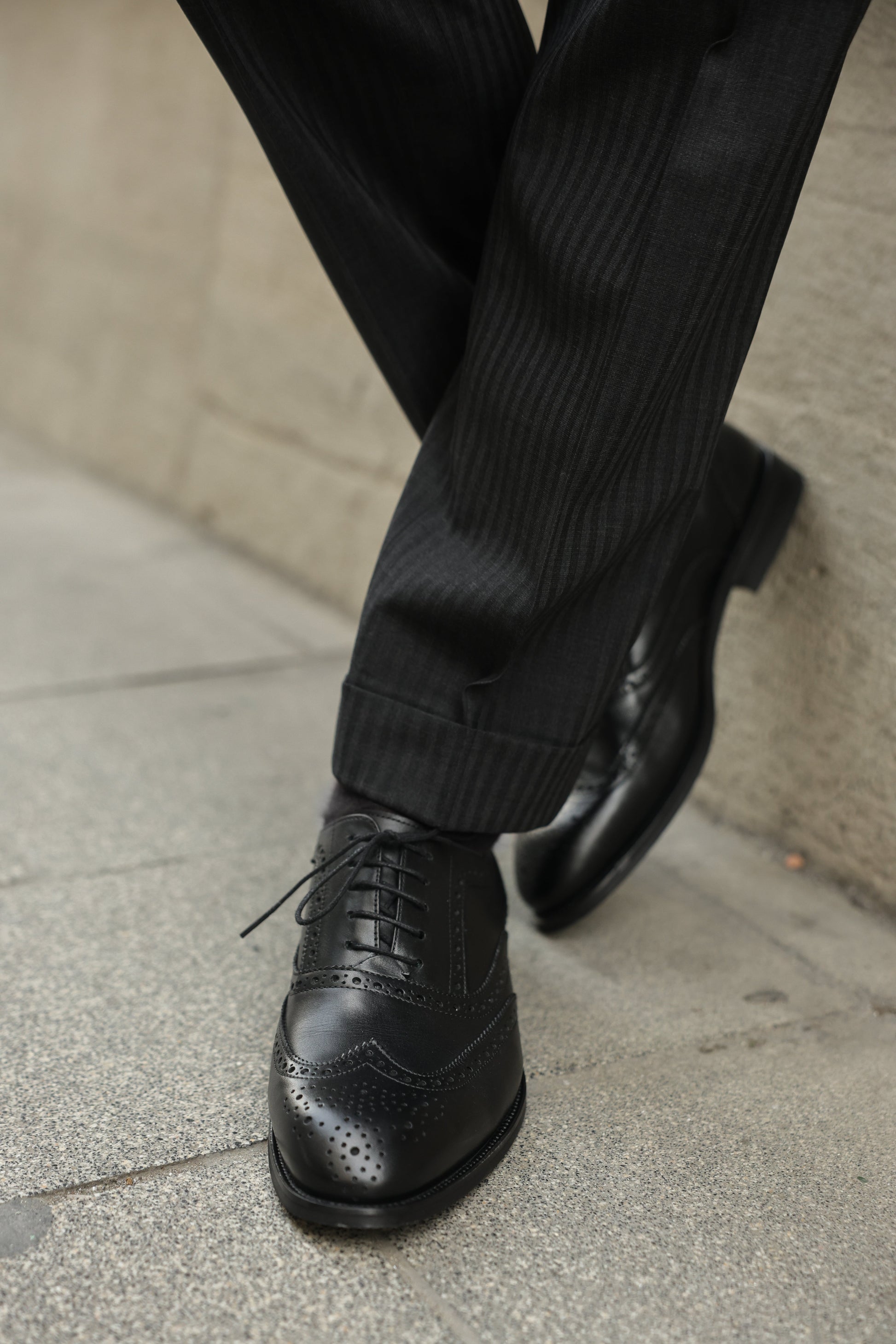 Black Striped Slim-Fit Suit 2-Piece VIOSSI - CB