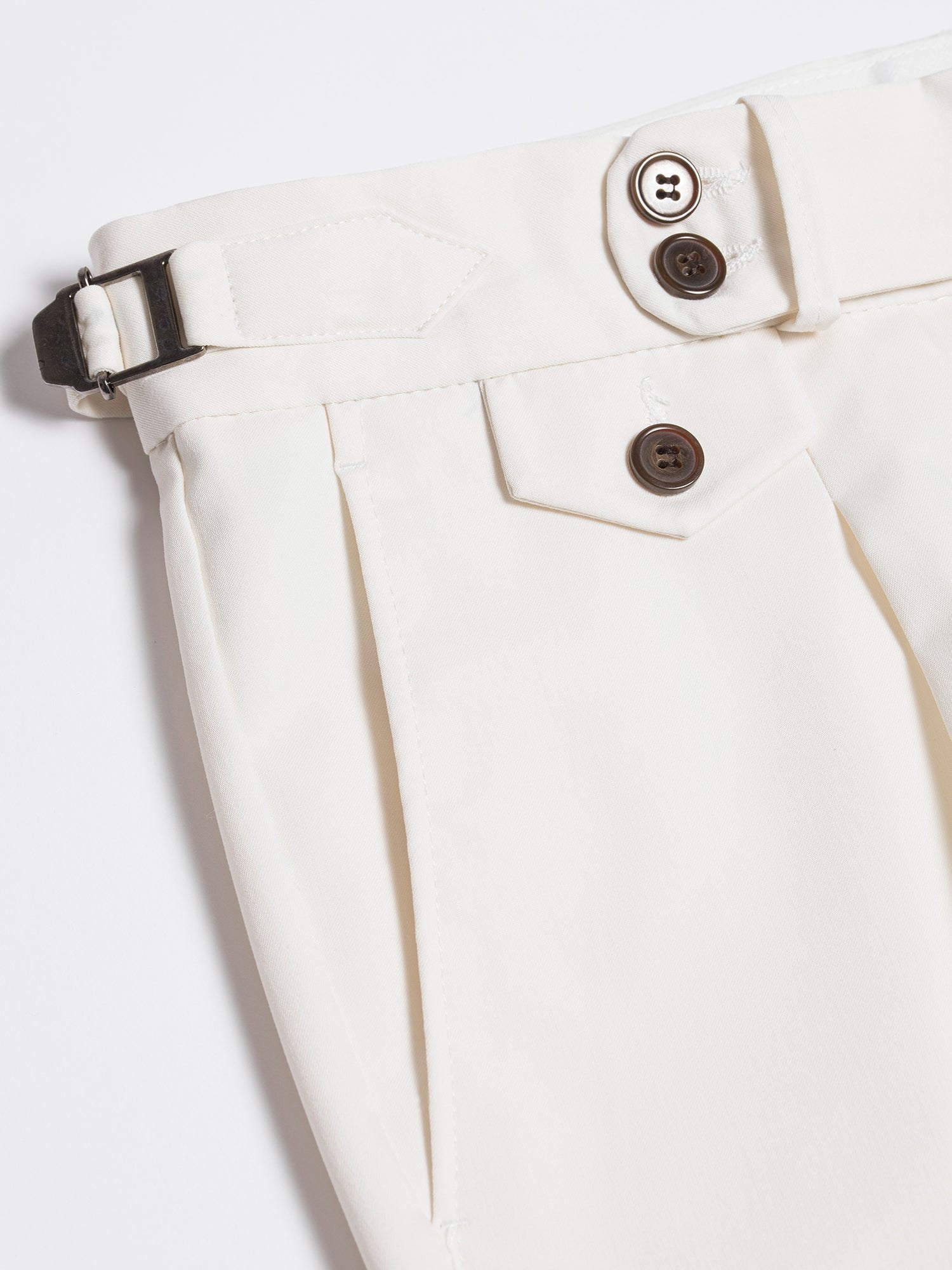 White Double Breasted Suit 2-Piece VIOSSI