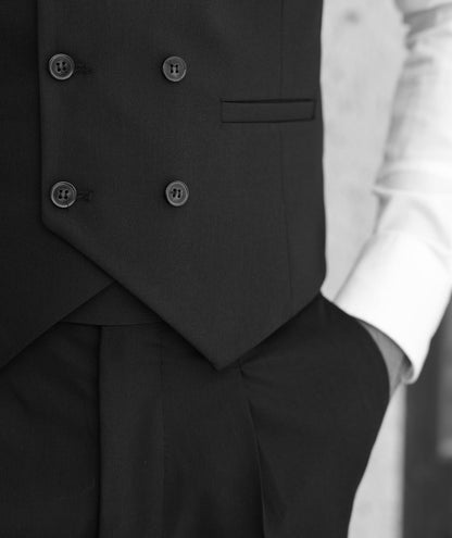 Black Modern-Fit Suit 3-Piece VIOSSI