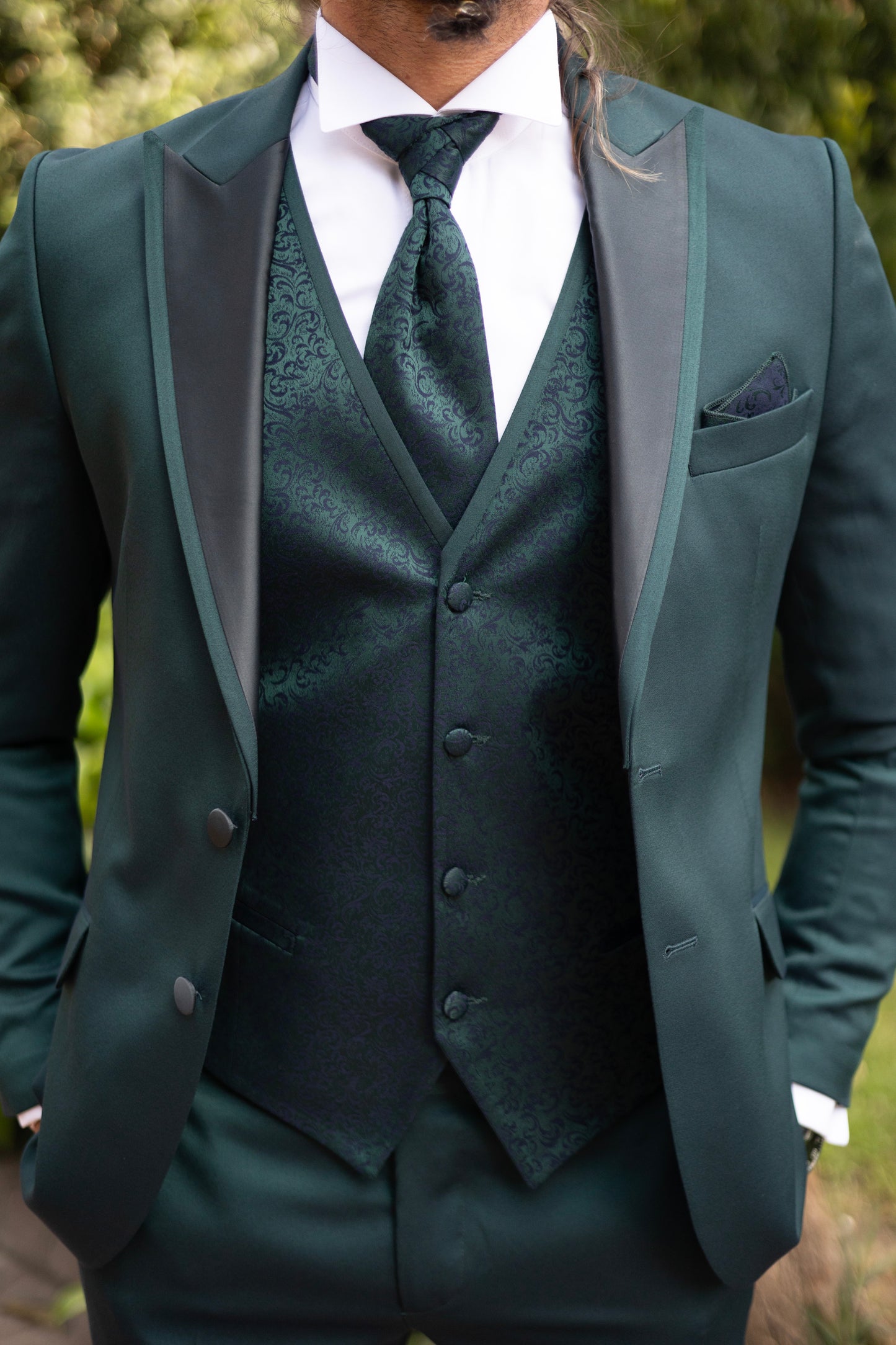 Brabion Amadeo Green Slim Fit Peak Lapel Groom Tuxedo