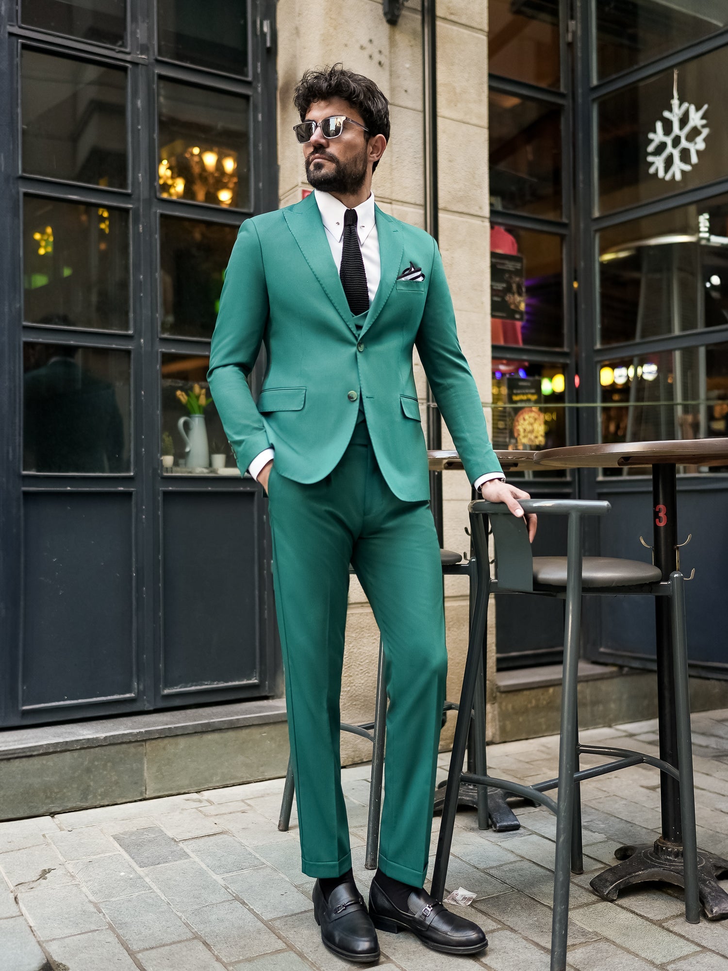 Green Modern-Fit Suit 3-Piece VIOSSI