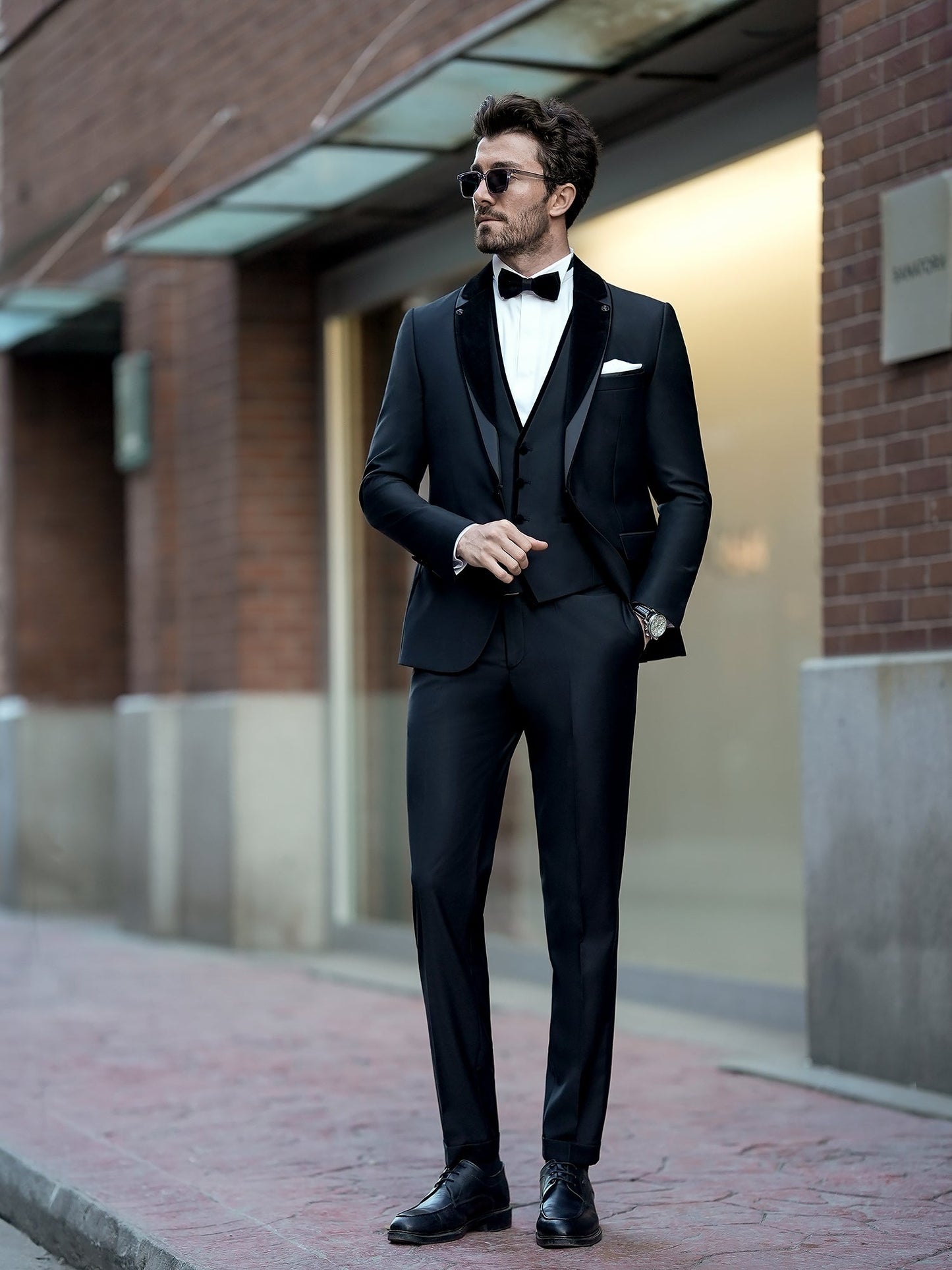 Black Slim-Fit Tuxedo 3-Piece - BRABION