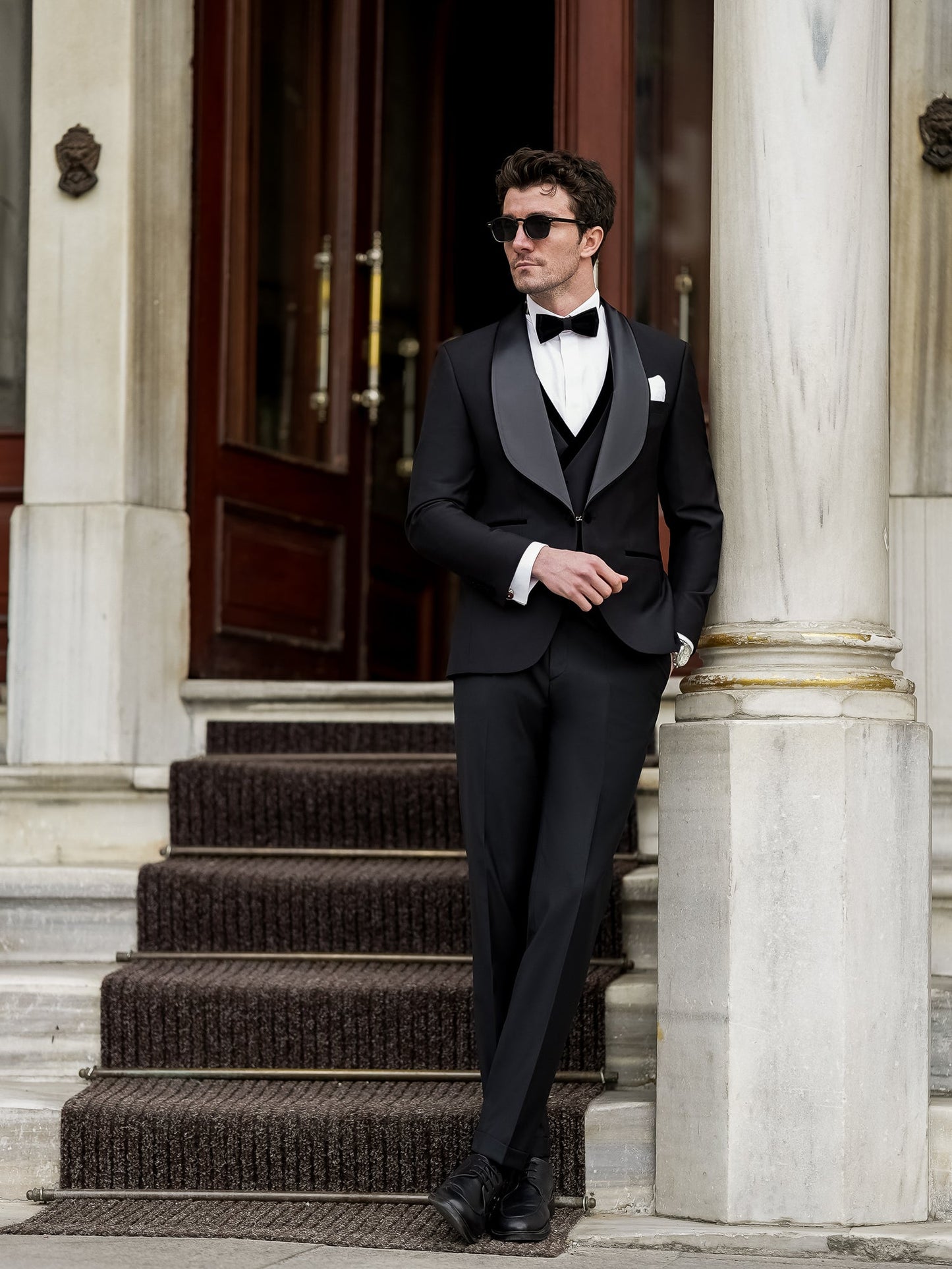 Black Slim-Fit Tuxedo 3-Piece - BRABION