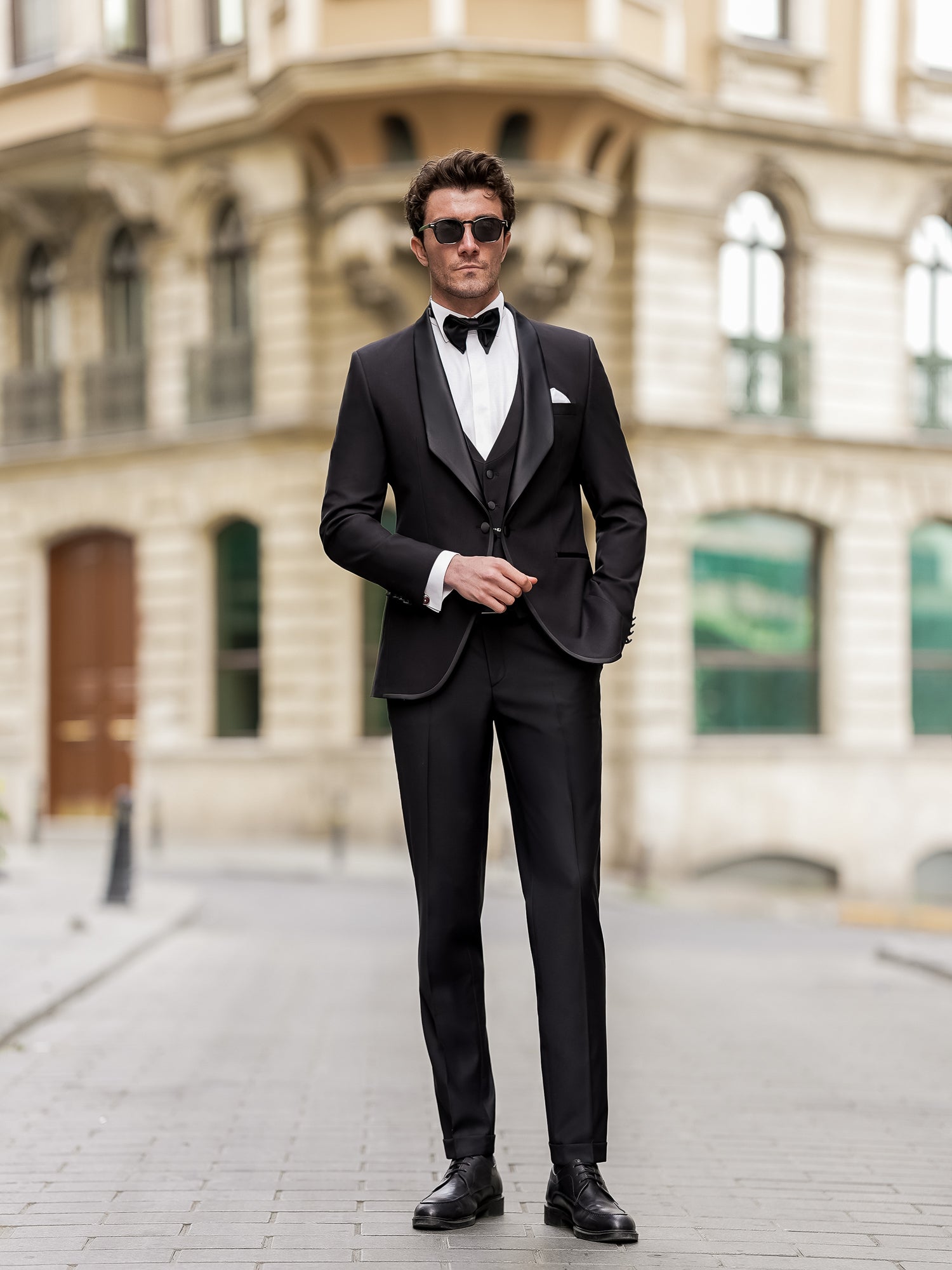 Black Slim-Fit Tuxedo 3-Piece - BRABION