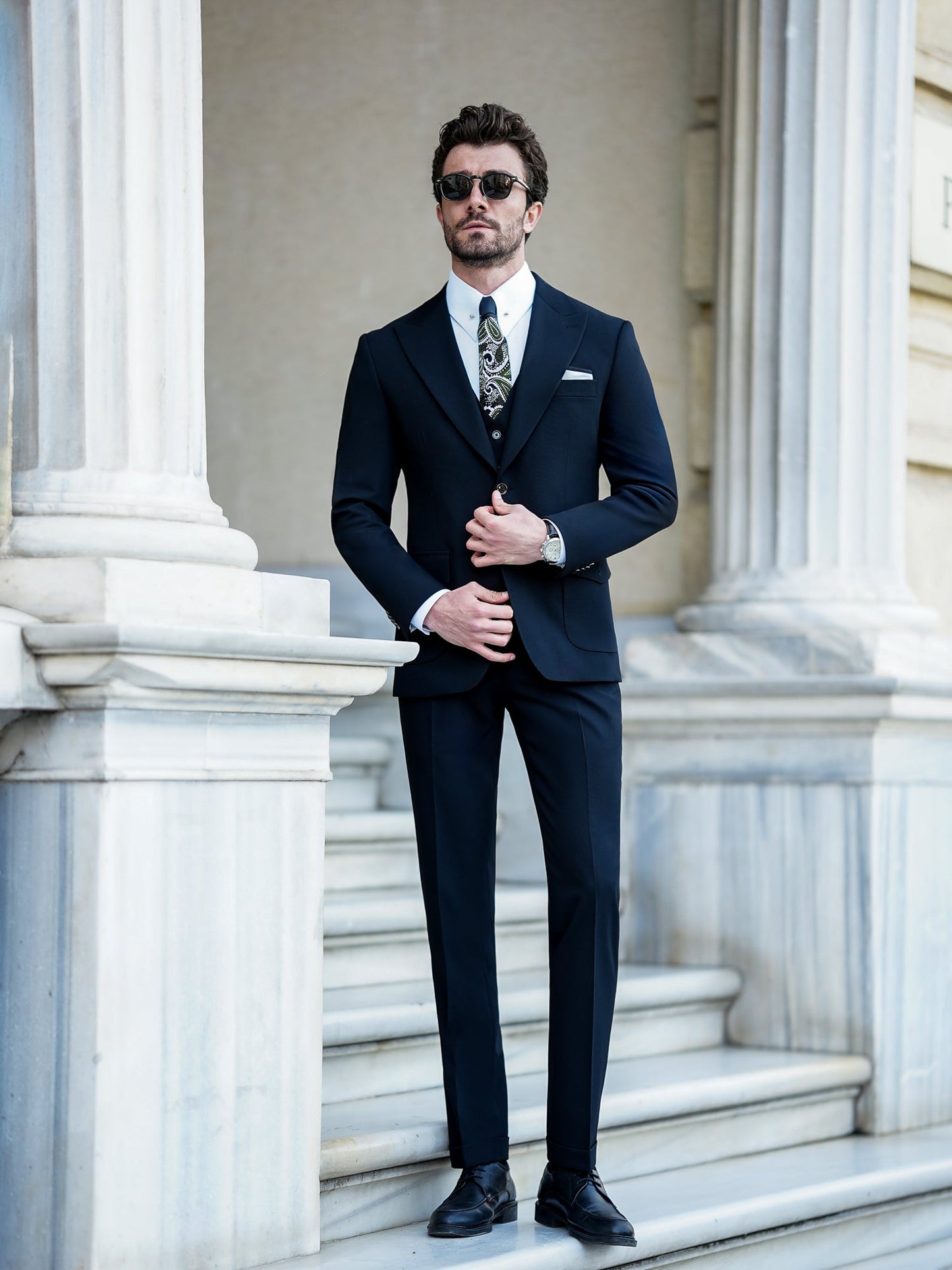 Black Slim-Fit Suit 3-Piece VIOSSI