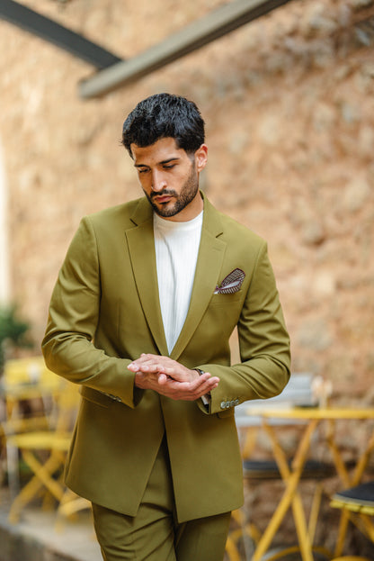 Bora Olive Green Luxury Chain Detailed Suit