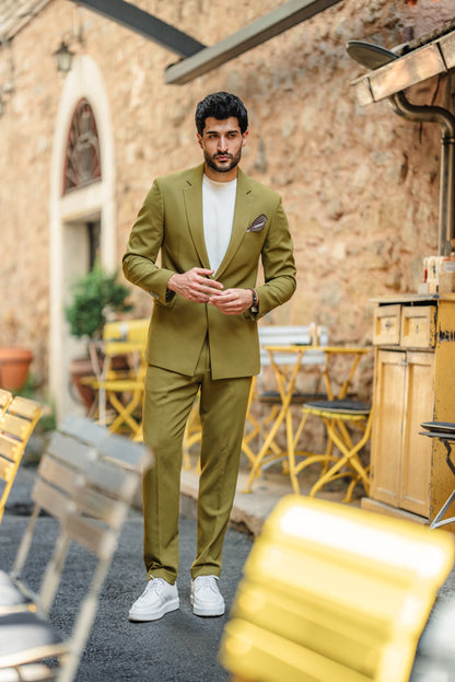 Bora Olive Green Luxury Chain Detailed Suit