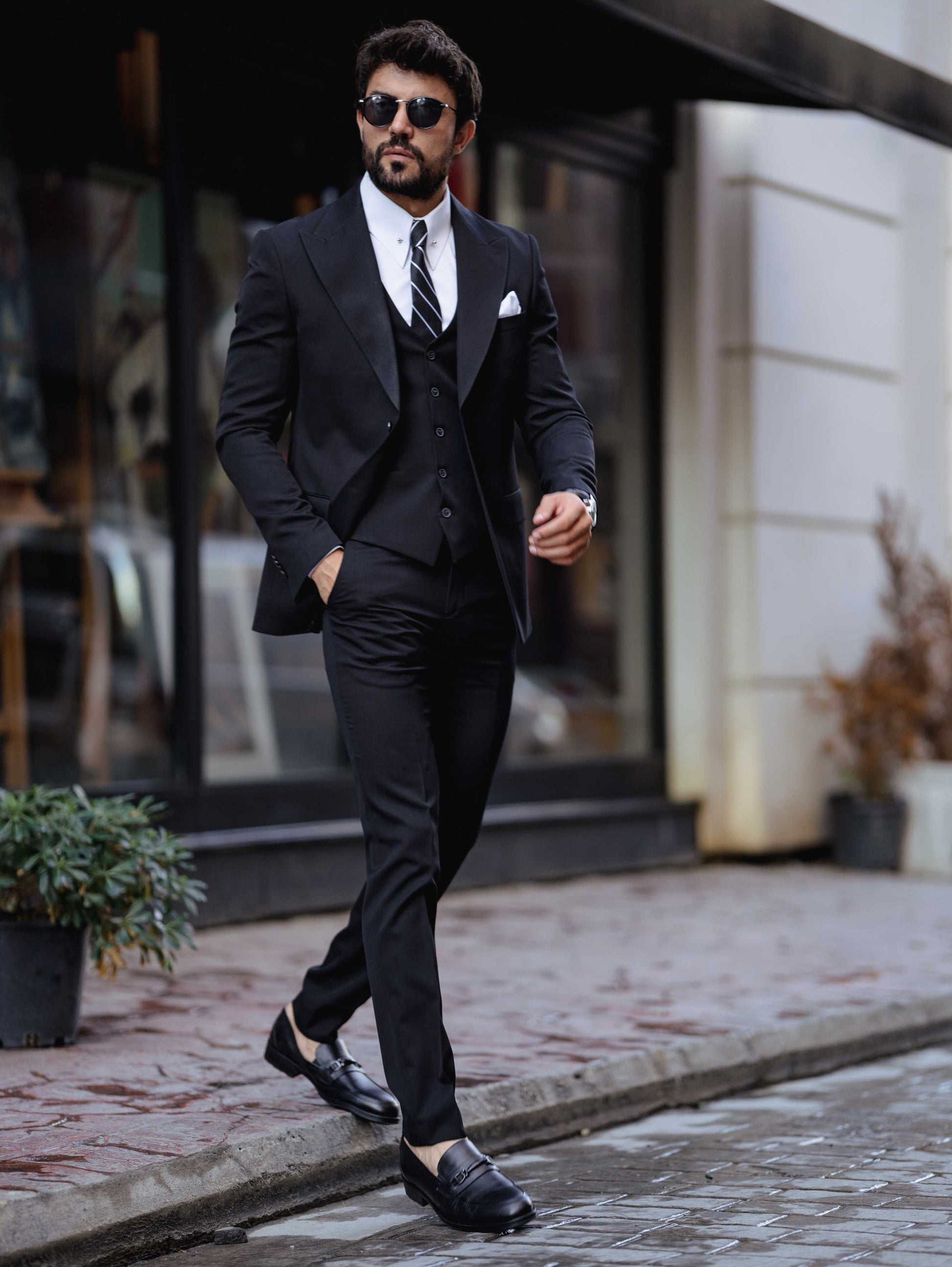 Black Slim-Fit Suit 3-Piece VIOSSI
