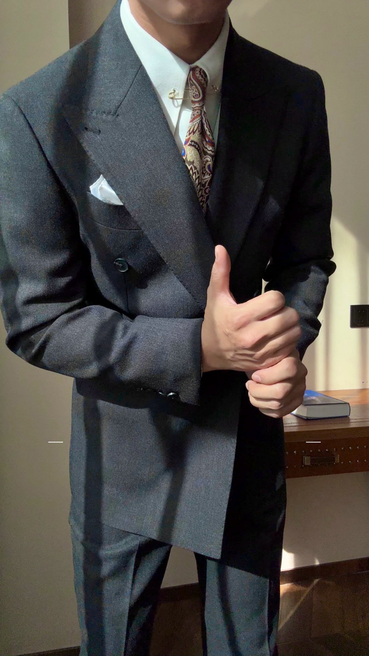 Men’s Six-Button Double-Breasted Tailored Suit