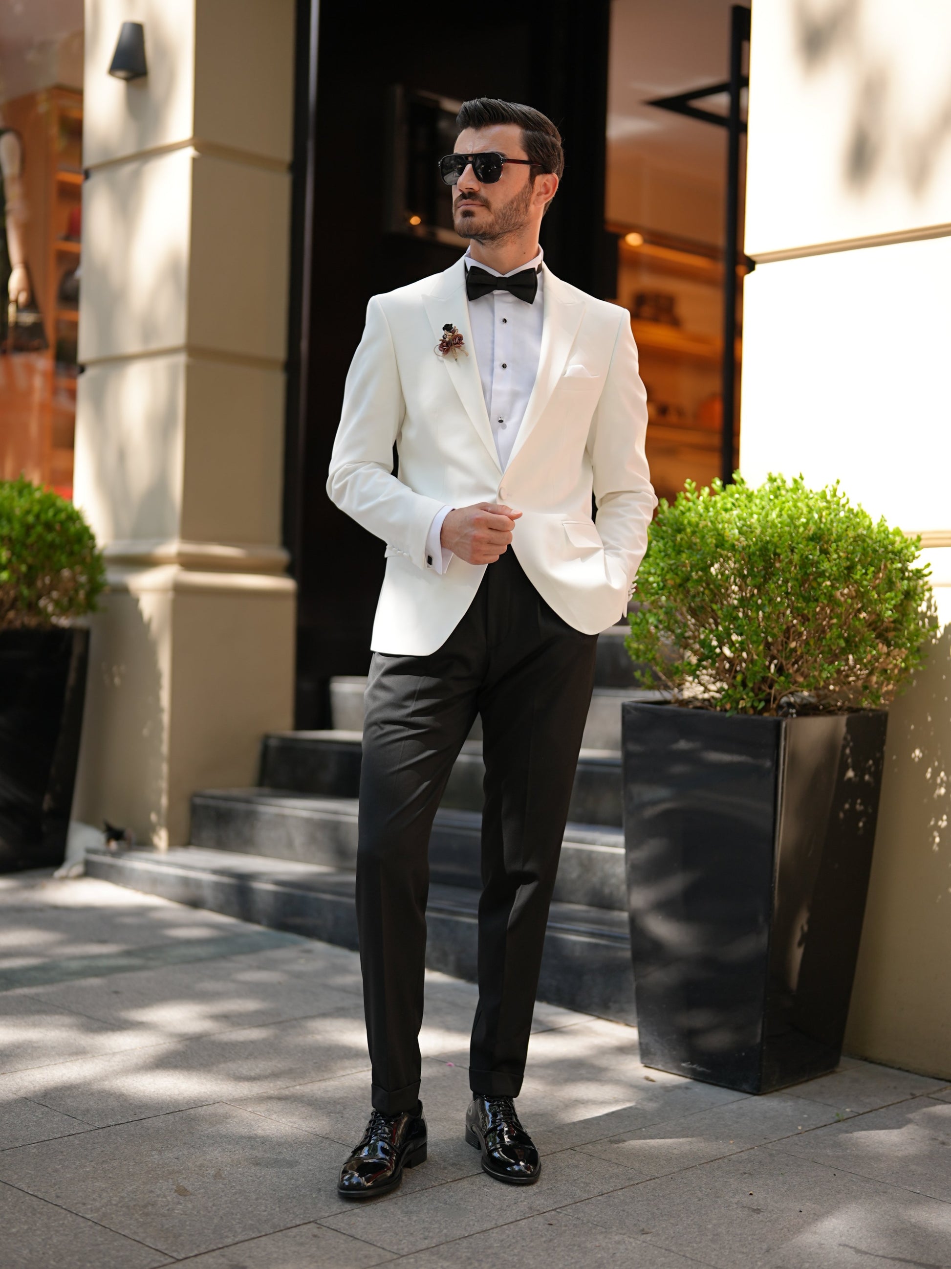 White Premium Tuxedo Italian Style Slim Fit Groom Suit 36 US-46 EU 30W