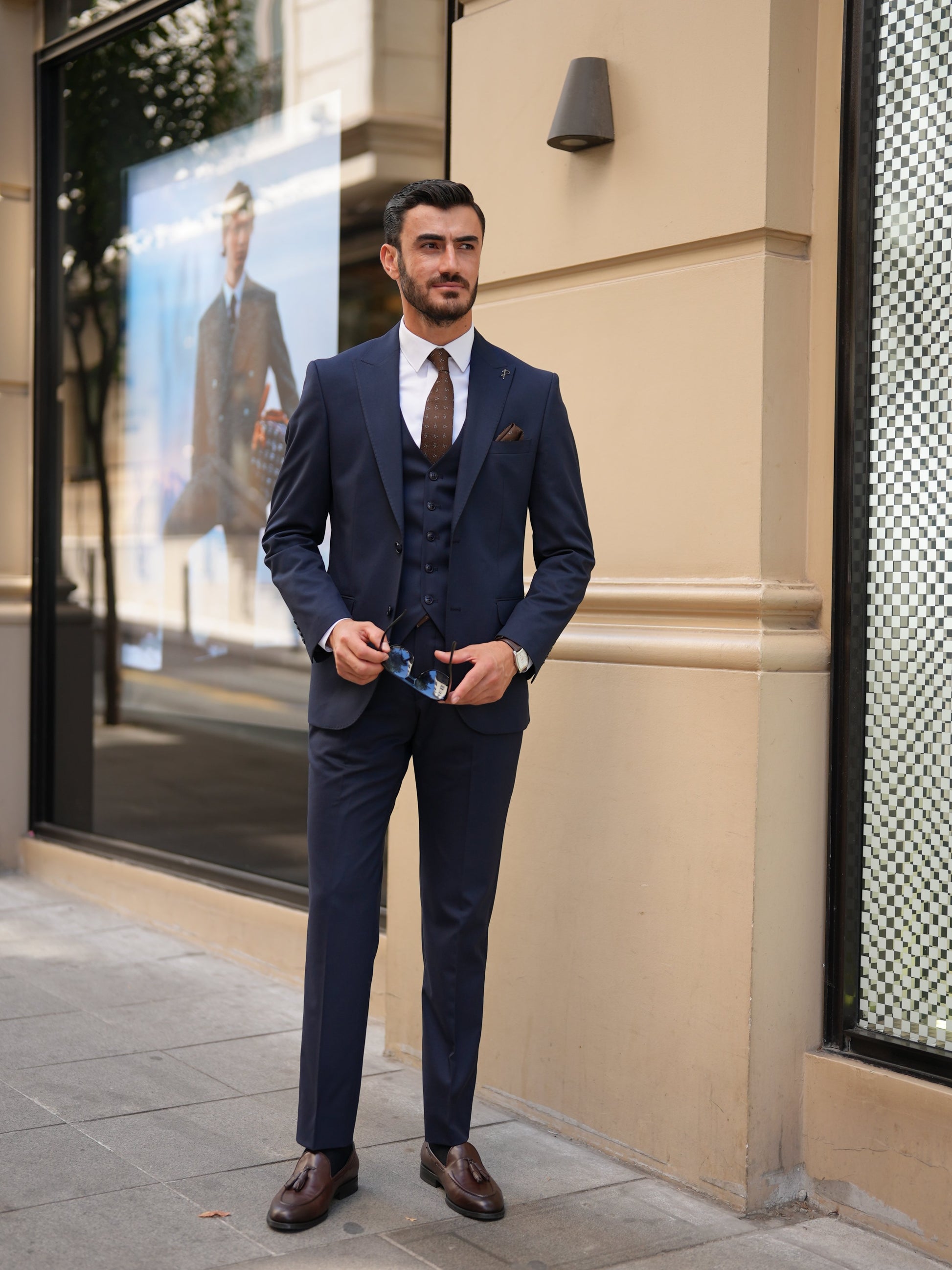 Men's Navy Blue 3-Piece Italian Slim Fit Suit BRABION