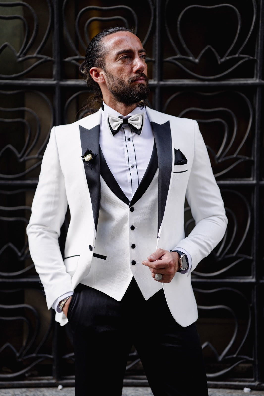 White tuxedo 2025 with black lapel