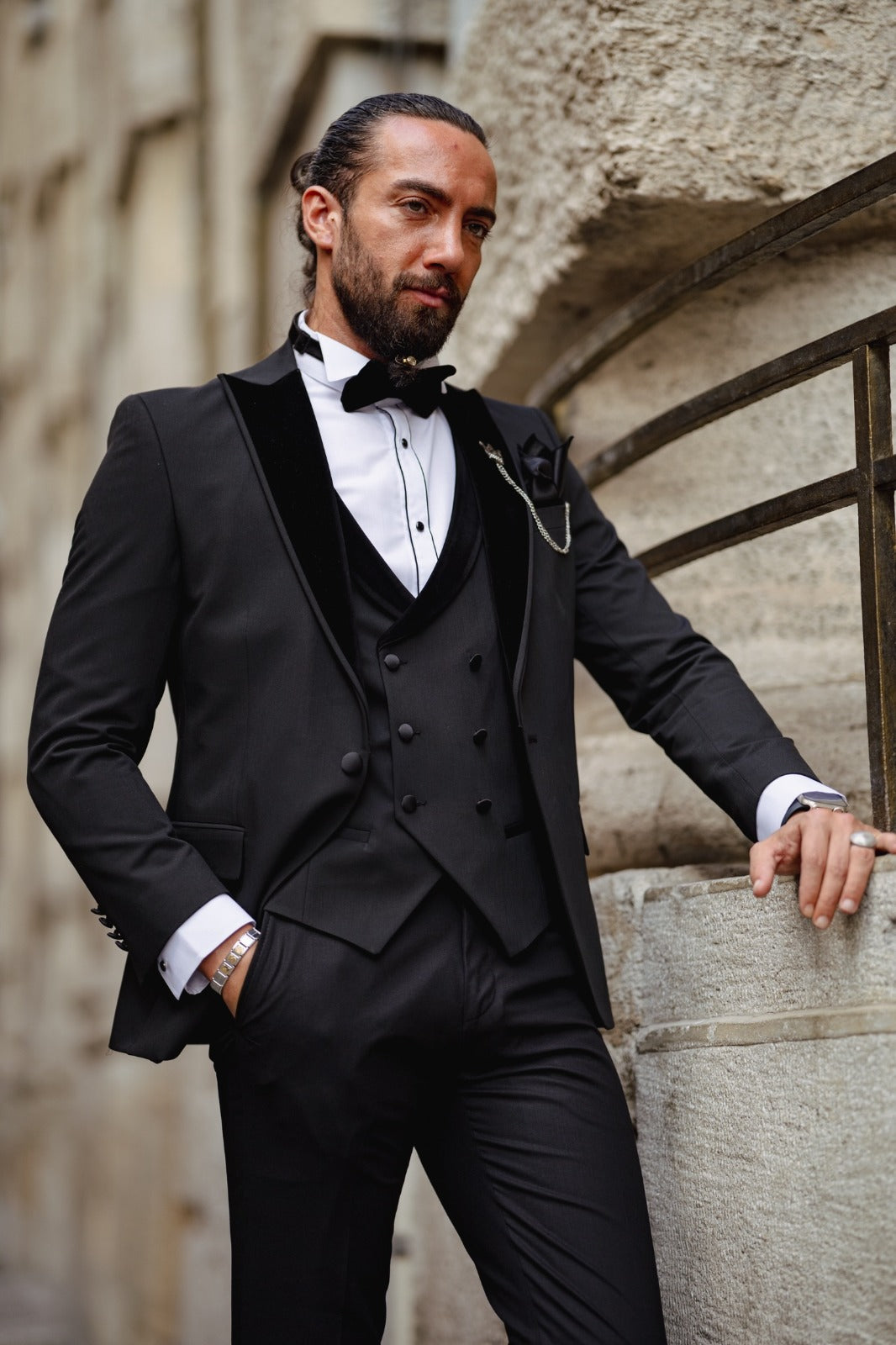 Velvet shop lapel tuxedo