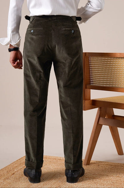 Calça masculina de veludo cotelê plissado