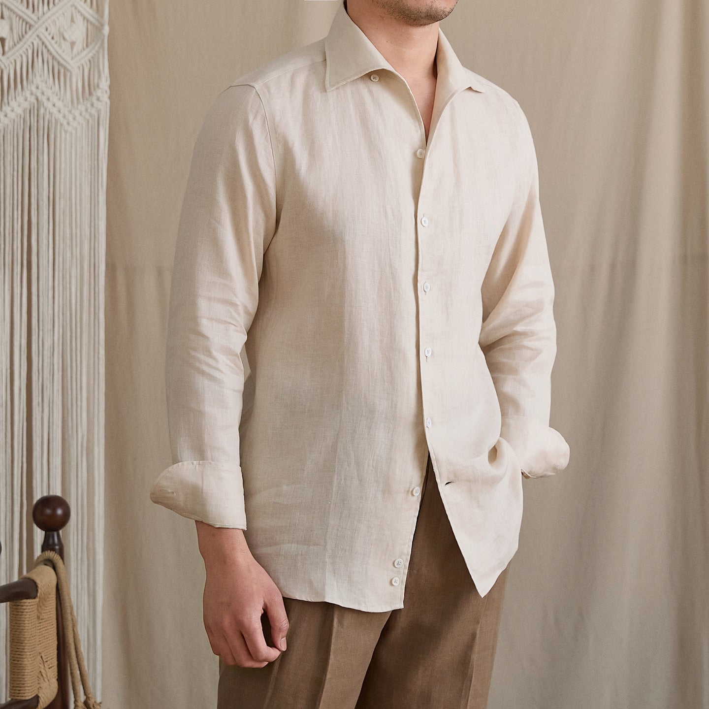 Linen Cutaway Collar Shirt
