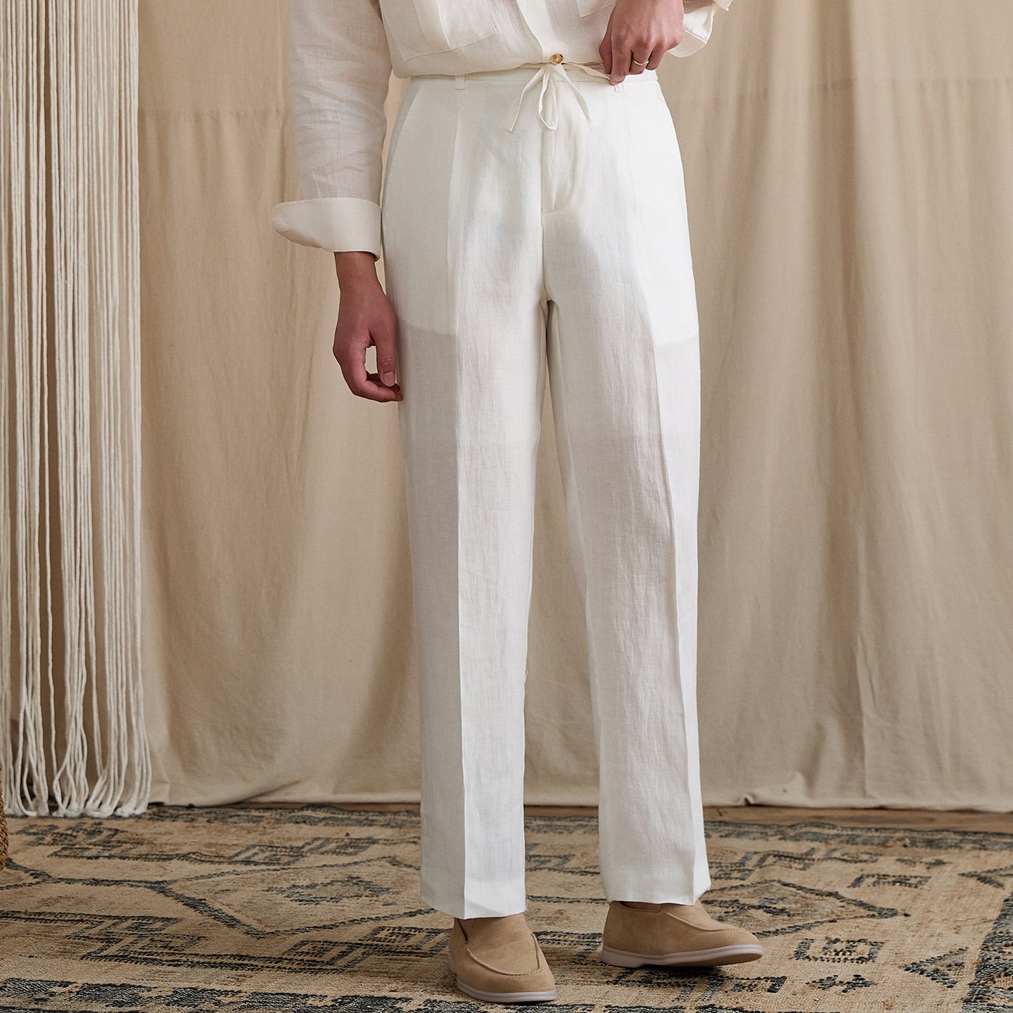 Pleated Linen Drawstring Pants
