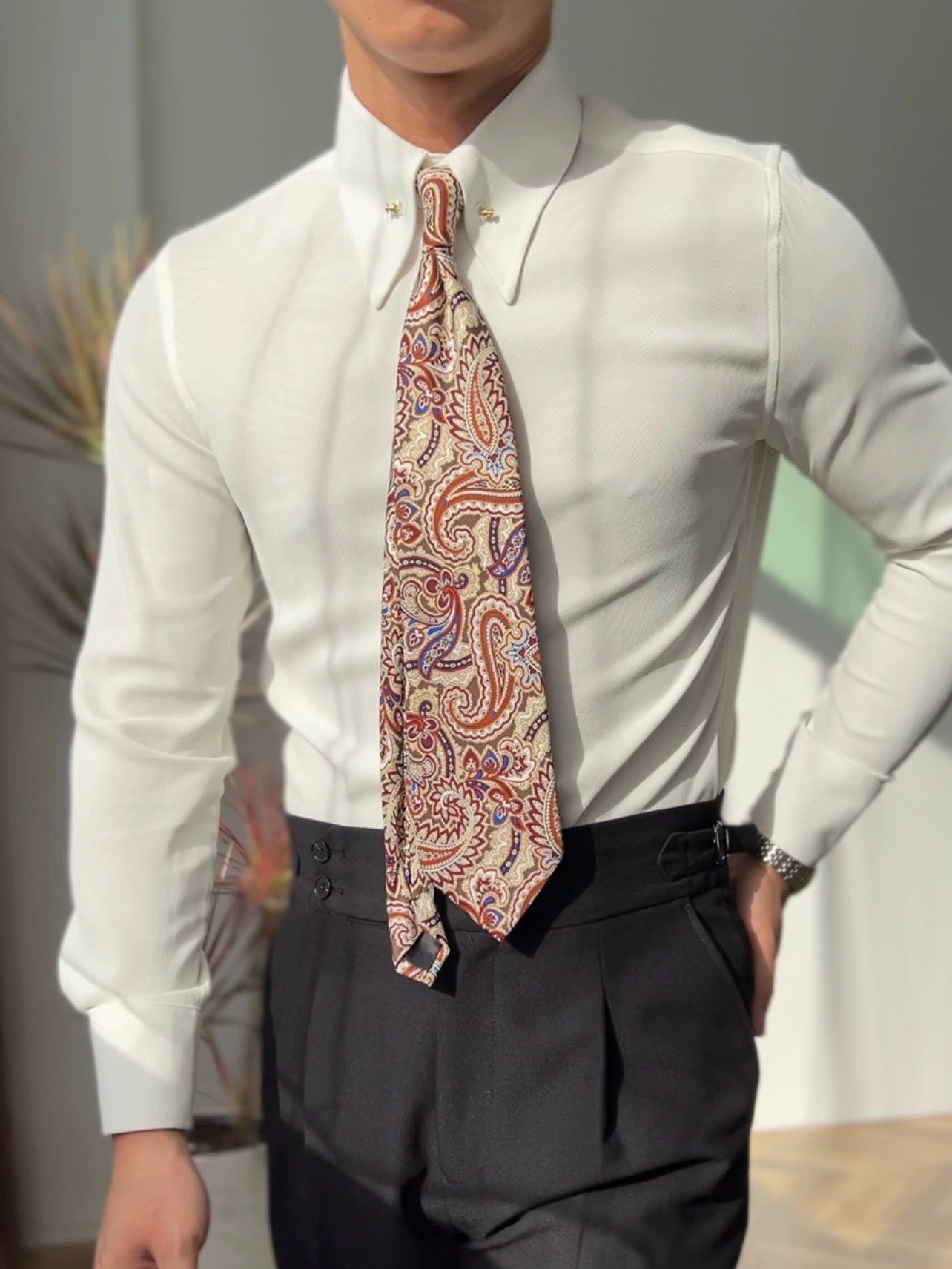 Pointed Collar Shirt with Collar Bar