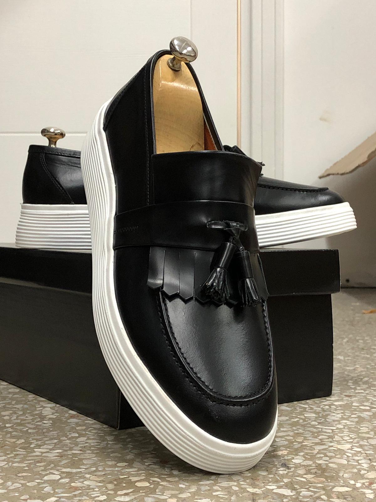 Calf-Leather Shoes in Black (Limited Edition)