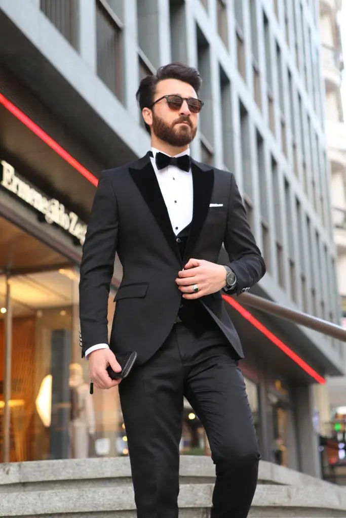 Premium Black Slim Tuxedo Suit for Men | Perfect for Weddings & Galas 40 US-50 EU / 30W Premium Black Slim Tuxedo Suit for Men | Perfect for Weddings & Galas 40 US-50 EU / 30W