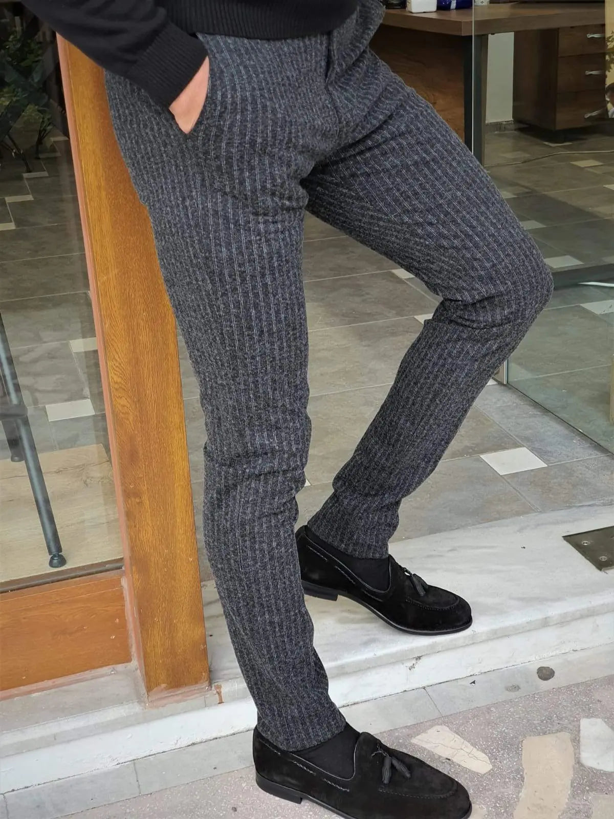 Chic Paruri Black Slim Fit Striped Pants for Casual and Formal Occasions BRABION Chic Paruri Black Slim Fit Striped Pants for Casual and Formal Occasions BRABION
