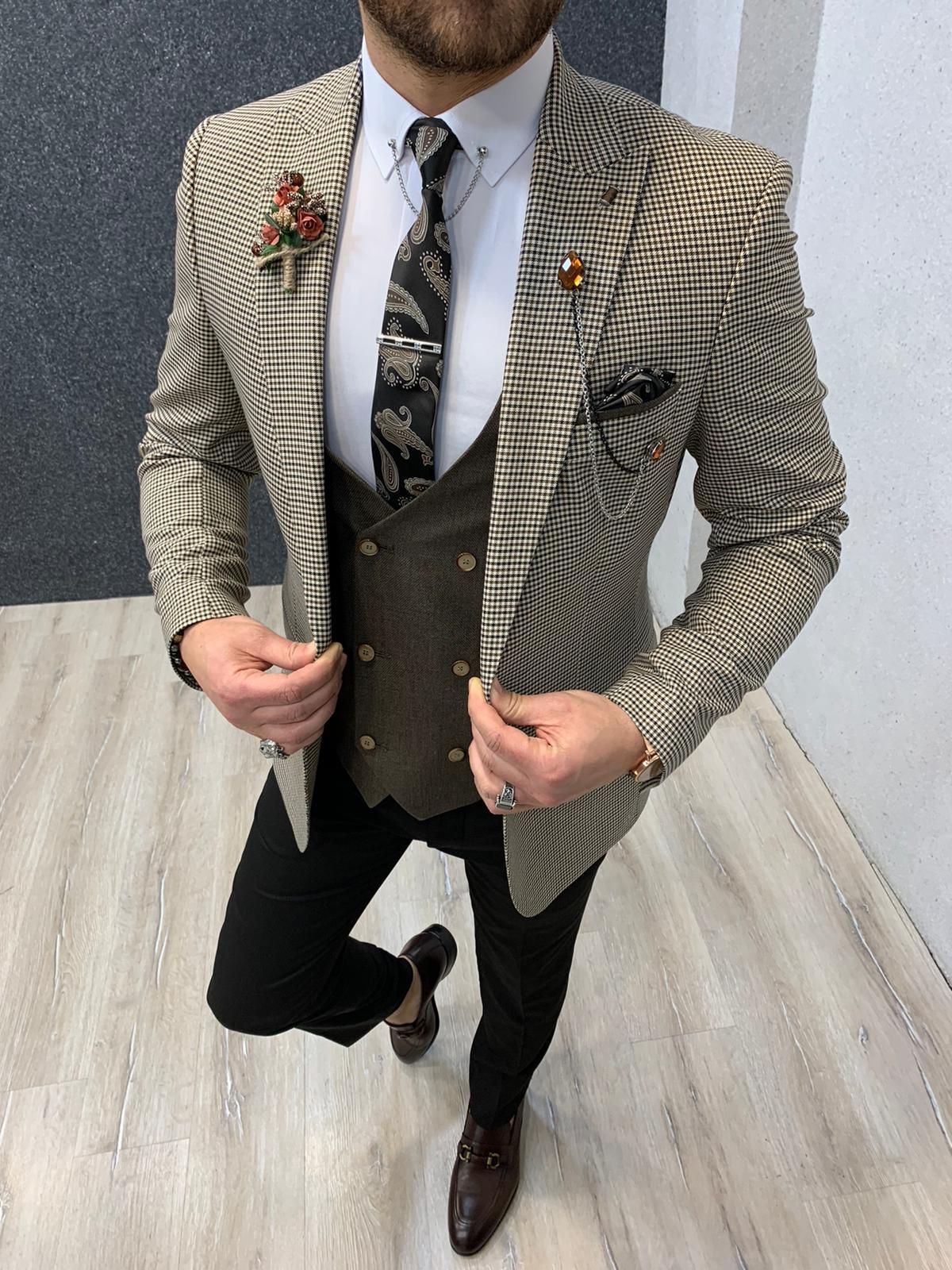 Kingston Cream  Slim Fit Plaid Suit