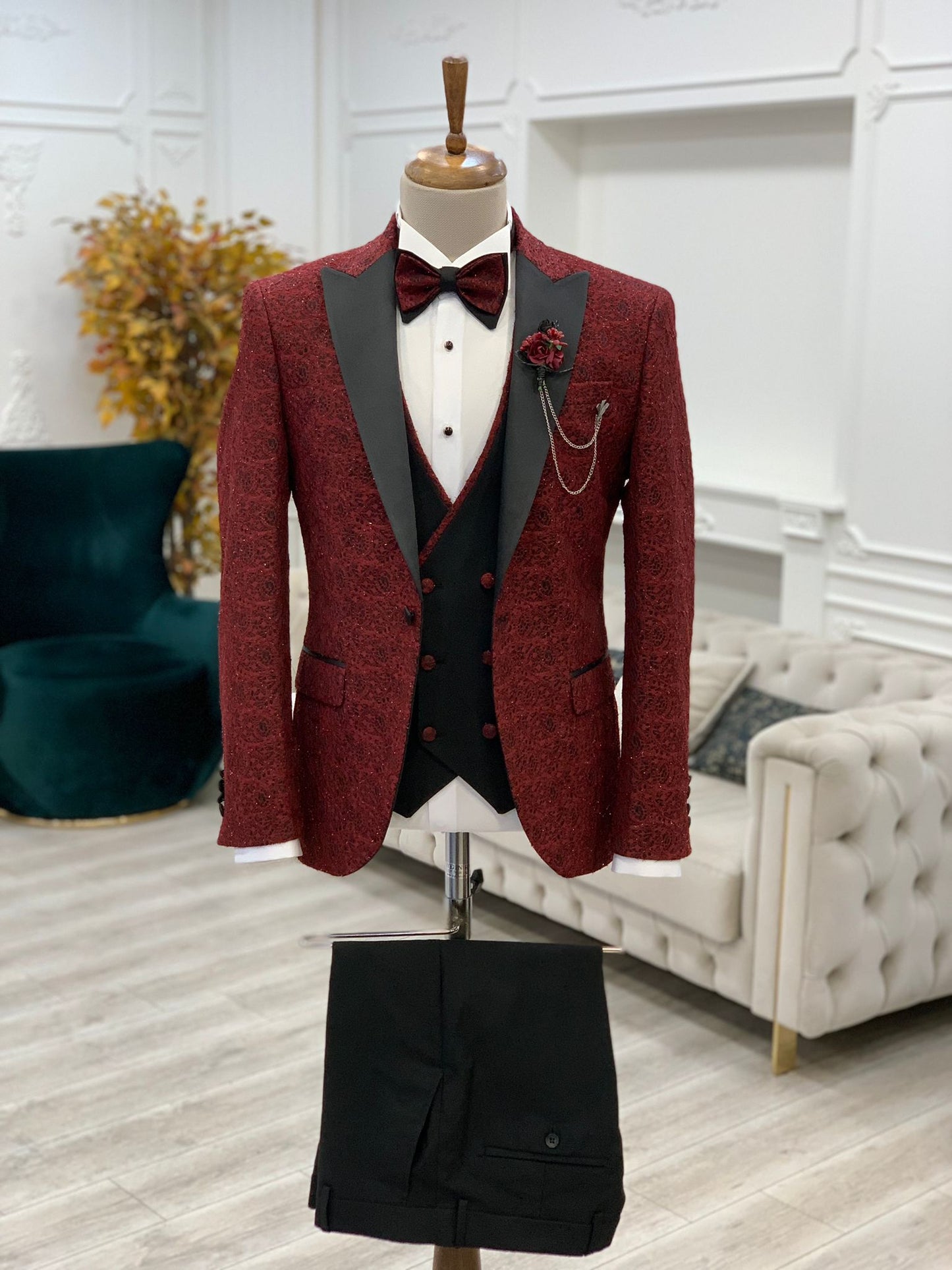 Caesar Red Slim Fit Peak Lapel Floral Patterned Tuxedo